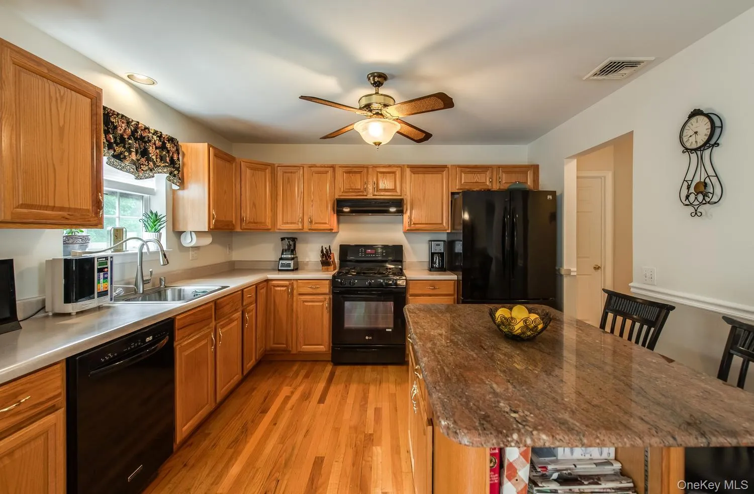 17 Verplanck Avenue, East Fishkill, NY, 3 Bedrooms Bedrooms, 11 Rooms Rooms,3 BathroomsBathrooms,Residential,For Rent,Verplanck,0,997287 17 Verplanck Avenue, East Fishkill, NY, 3 Bedrooms Bedrooms, 11 Rooms Rooms,3 BathroomsBathrooms,Residential,For Rent,Verplanck,0,997287