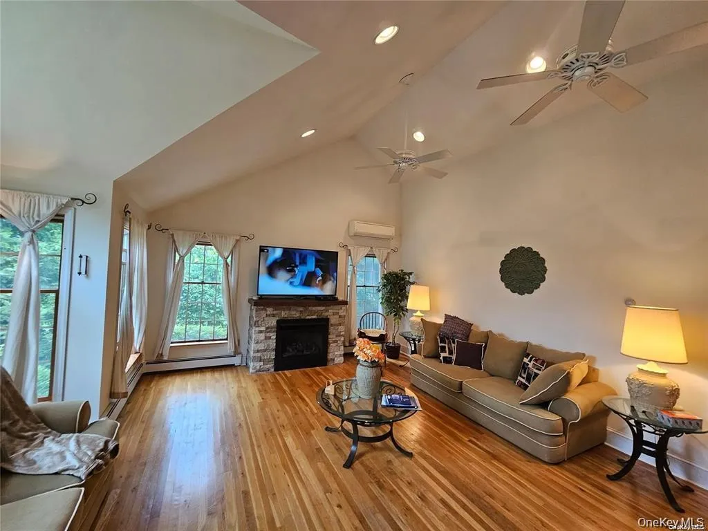 10 Phyllis Road, Brookhaven, NY, 4 Bedrooms Bedrooms, 10 Rooms Rooms,3 BathroomsBathrooms,Residential,For Rent,Phyllis,0,997292 10 Phyllis Road, Brookhaven, NY, 4 Bedrooms Bedrooms, 10 Rooms Rooms,3 BathroomsBathrooms,Residential,For Rent,Phyllis,0,997292