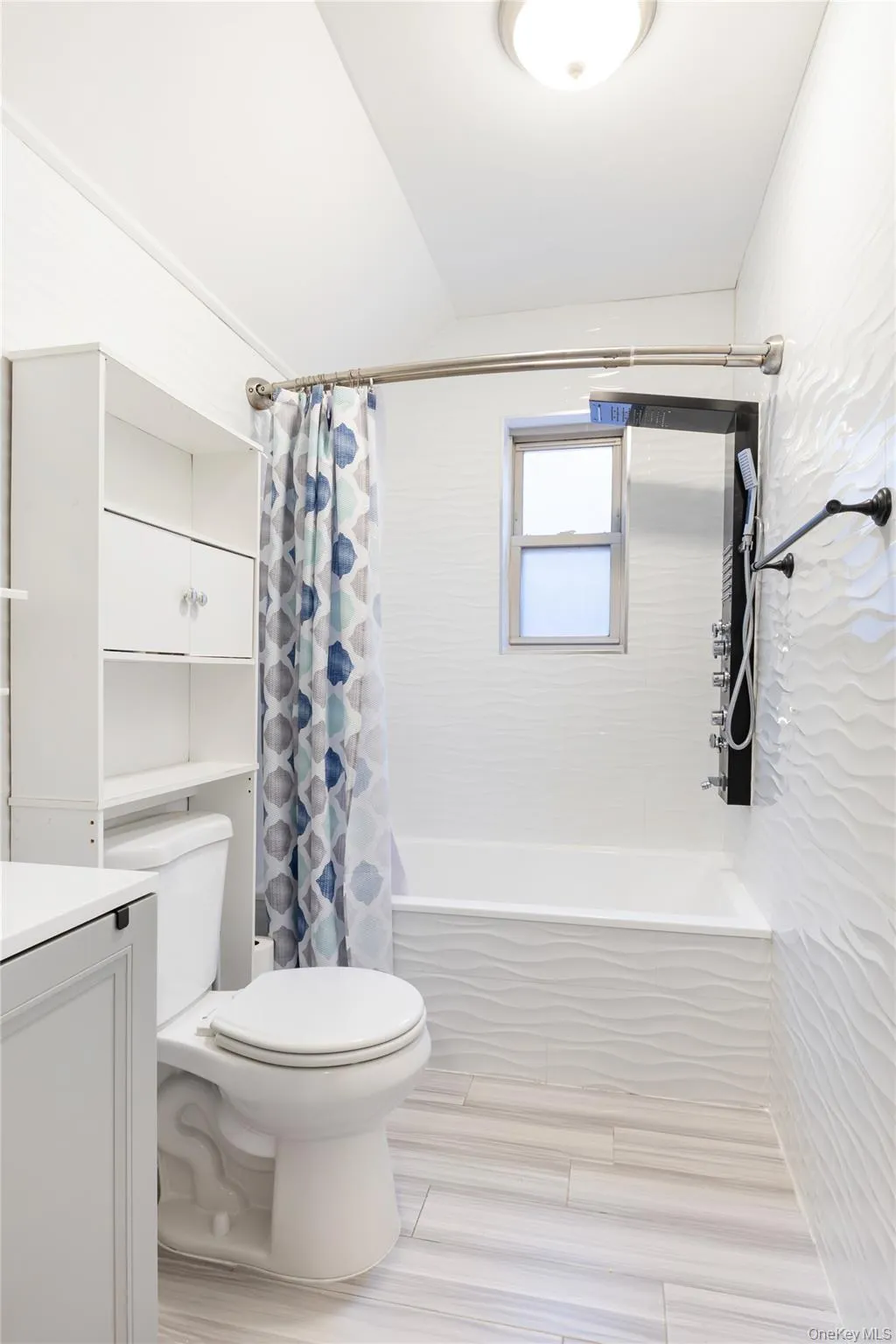 1830 Yates Avenue, New York, NY, 3 Bedrooms Bedrooms, 9 Rooms Rooms,2 BathroomsBathrooms,Residential,For Rent,Yates,0,997294 1830 Yates Avenue, New York, NY, 3 Bedrooms Bedrooms, 9 Rooms Rooms,2 BathroomsBathrooms,Residential,For Rent,Yates,0,997294