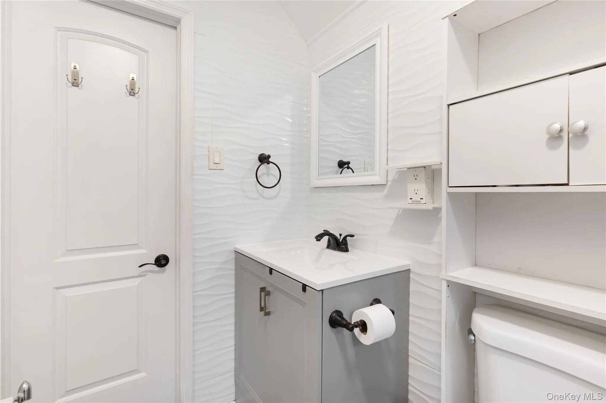 1830 Yates Avenue, New York, NY, 3 Bedrooms Bedrooms, 9 Rooms Rooms,2 BathroomsBathrooms,Residential,For Rent,Yates,0,997294 1830 Yates Avenue, New York, NY, 3 Bedrooms Bedrooms, 9 Rooms Rooms,2 BathroomsBathrooms,Residential,For Rent,Yates,0,997294