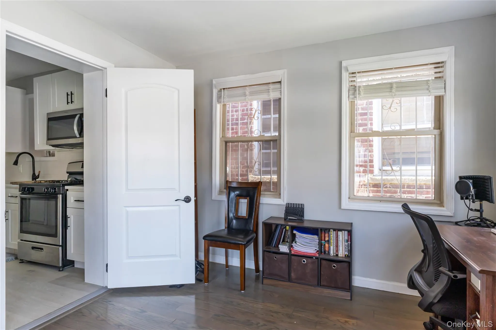 1830 Yates Avenue, New York, NY, 3 Bedrooms Bedrooms, 9 Rooms Rooms,2 BathroomsBathrooms,Residential,For Rent,Yates,0,997294 1830 Yates Avenue, New York, NY, 3 Bedrooms Bedrooms, 9 Rooms Rooms,2 BathroomsBathrooms,Residential,For Rent,Yates,0,997294