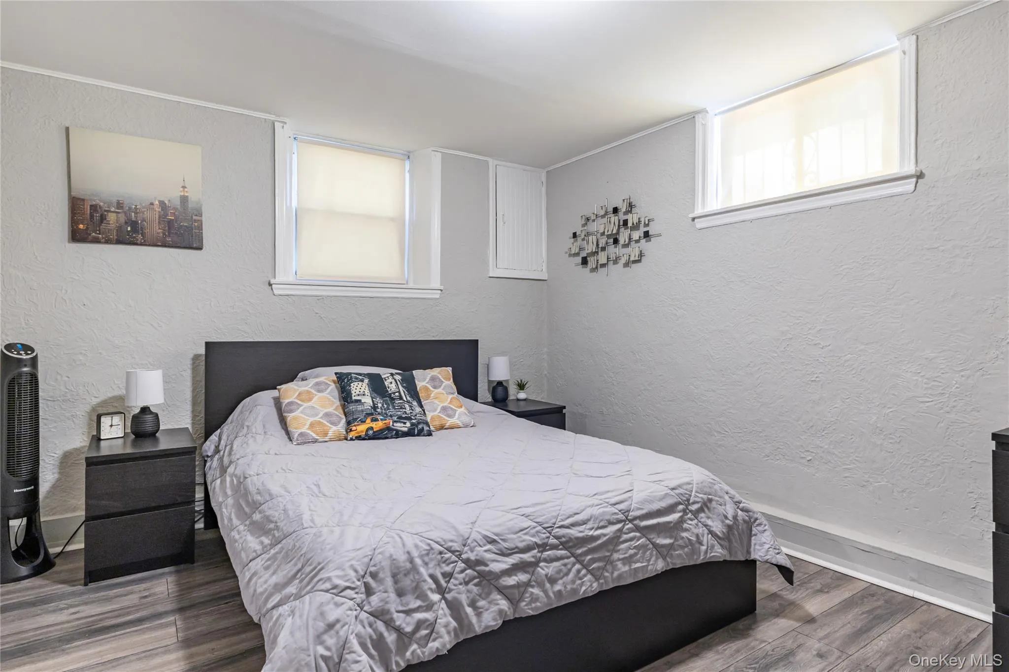 1830 Yates Avenue, New York, NY, 3 Bedrooms Bedrooms, 9 Rooms Rooms,2 BathroomsBathrooms,Residential,For Rent,Yates,0,997294 1830 Yates Avenue, New York, NY, 3 Bedrooms Bedrooms, 9 Rooms Rooms,2 BathroomsBathrooms,Residential,For Rent,Yates,0,997294