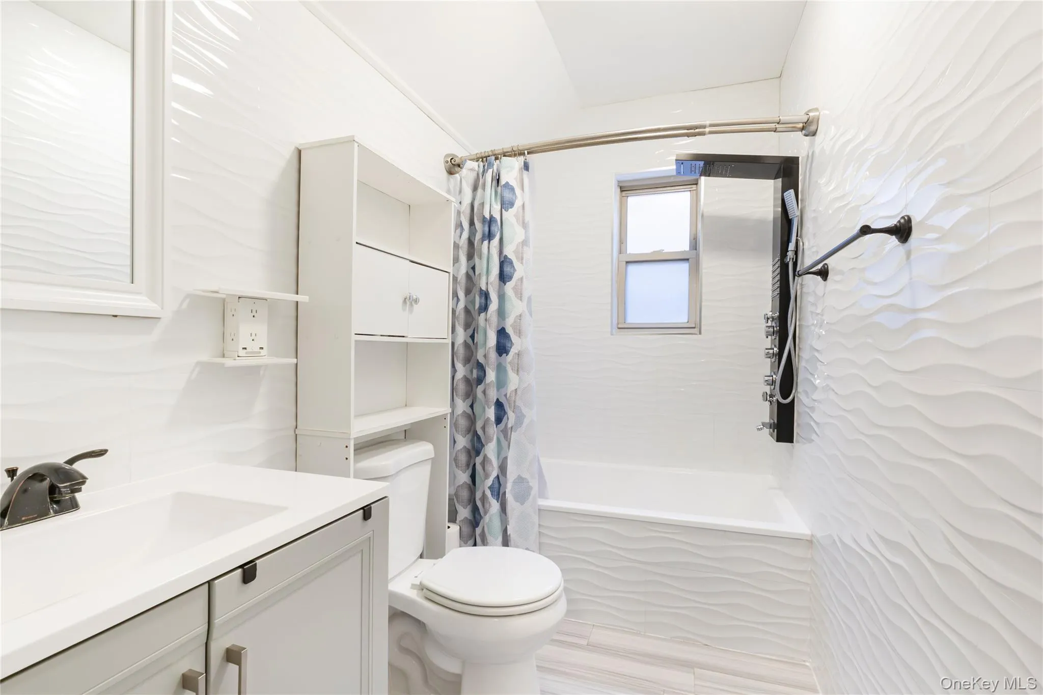 1830 Yates Avenue, New York, NY, 3 Bedrooms Bedrooms, 9 Rooms Rooms,2 BathroomsBathrooms,Residential,For Rent,Yates,0,997294 1830 Yates Avenue, New York, NY, 3 Bedrooms Bedrooms, 9 Rooms Rooms,2 BathroomsBathrooms,Residential,For Rent,Yates,0,997294