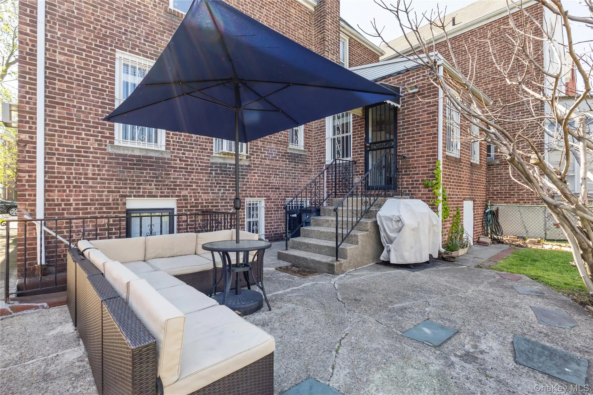 1830 Yates Avenue, New York, NY, 3 Bedrooms Bedrooms, 9 Rooms Rooms,2 BathroomsBathrooms,Residential,For Rent,Yates,0,997294 1830 Yates Avenue, New York, NY, 3 Bedrooms Bedrooms, 9 Rooms Rooms,2 BathroomsBathrooms,Residential,For Rent,Yates,0,997294