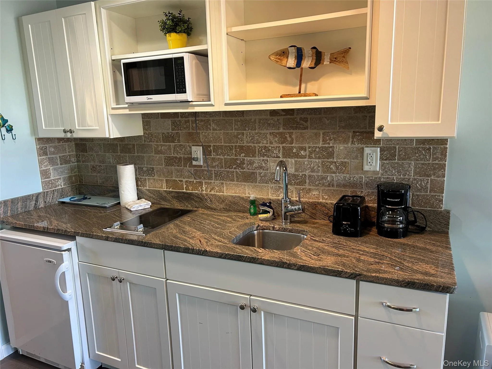 2136 Montauk, East Hampton, NY, 1 Room Rooms,1 BathroomBathrooms,Residential Sale,For Rent,Montauk,0,997313 2136 Montauk, East Hampton, NY, 1 Room Rooms,1 BathroomBathrooms,Residential Sale,For Rent,Montauk,0,997313