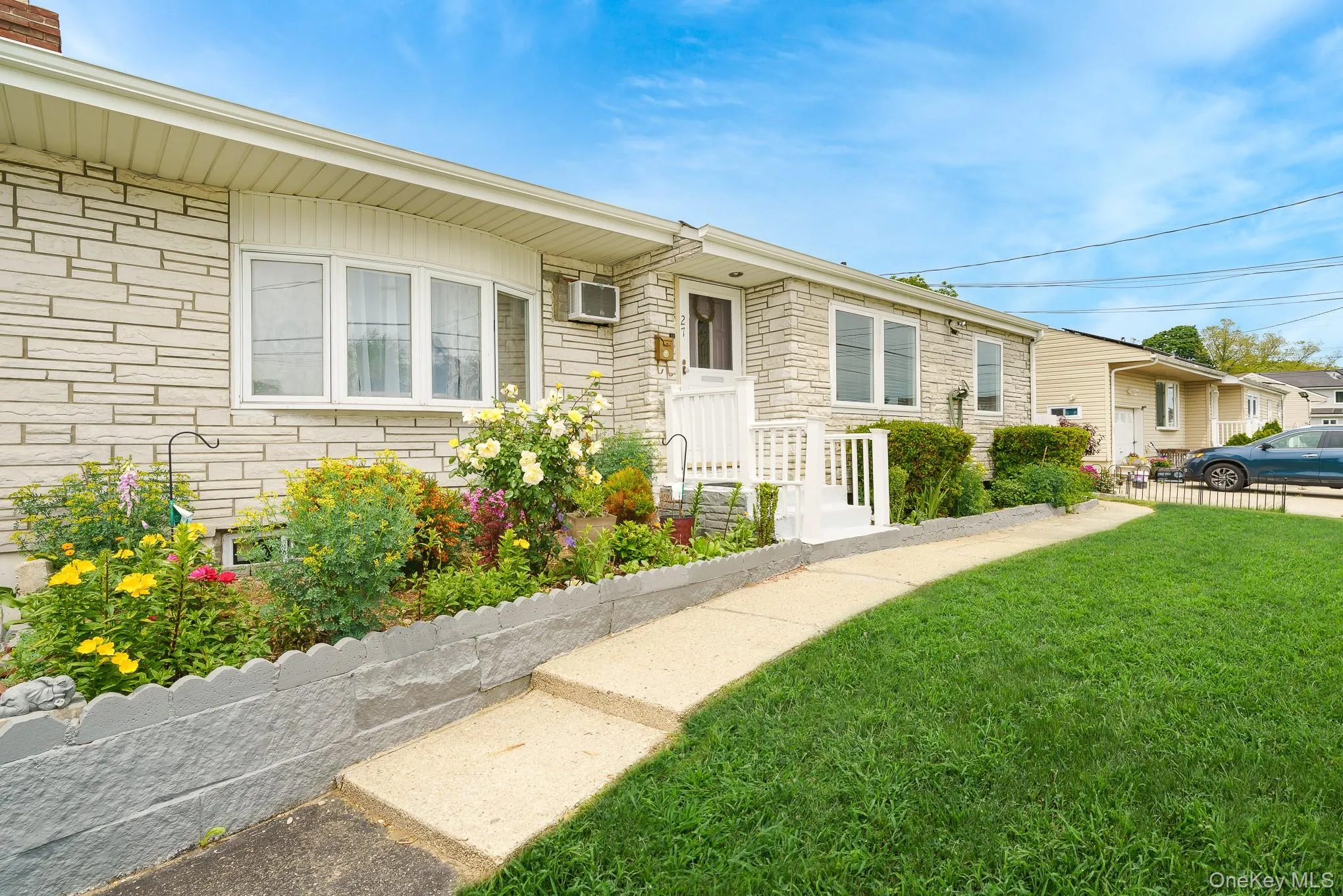 27 Stockton Street, Islip, NY, 4 Bedrooms Bedrooms, 9 Rooms Rooms,2 BathroomsBathrooms,Residential,For Rent,Stockton,0,997316 27 Stockton Street, Islip, NY, 4 Bedrooms Bedrooms, 9 Rooms Rooms,2 BathroomsBathrooms,Residential,For Rent,Stockton,0,997316