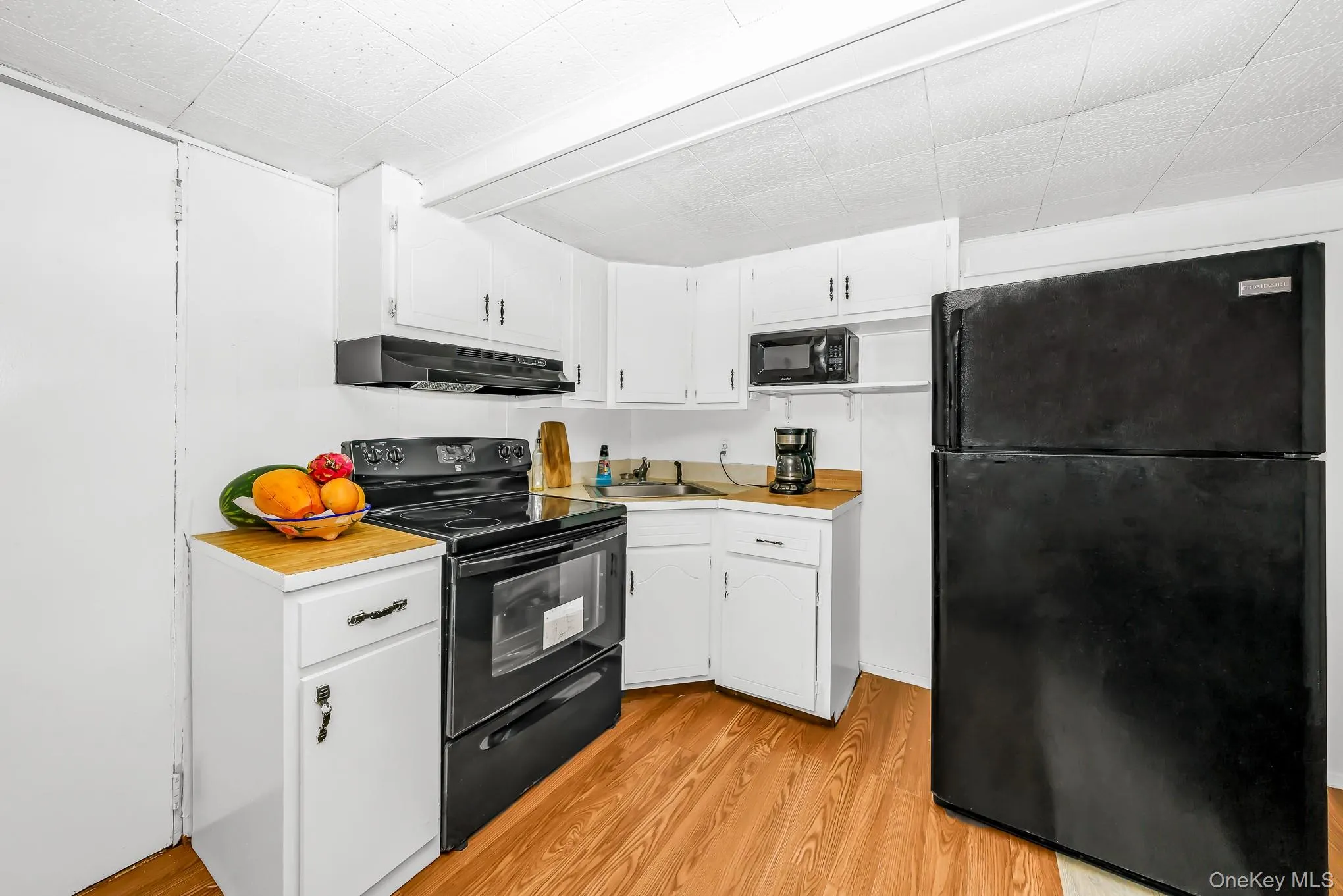 27 Stockton Street, Islip, NY, 4 Bedrooms Bedrooms, 9 Rooms Rooms,2 BathroomsBathrooms,Residential,For Rent,Stockton,0,997316 27 Stockton Street, Islip, NY, 4 Bedrooms Bedrooms, 9 Rooms Rooms,2 BathroomsBathrooms,Residential,For Rent,Stockton,0,997316