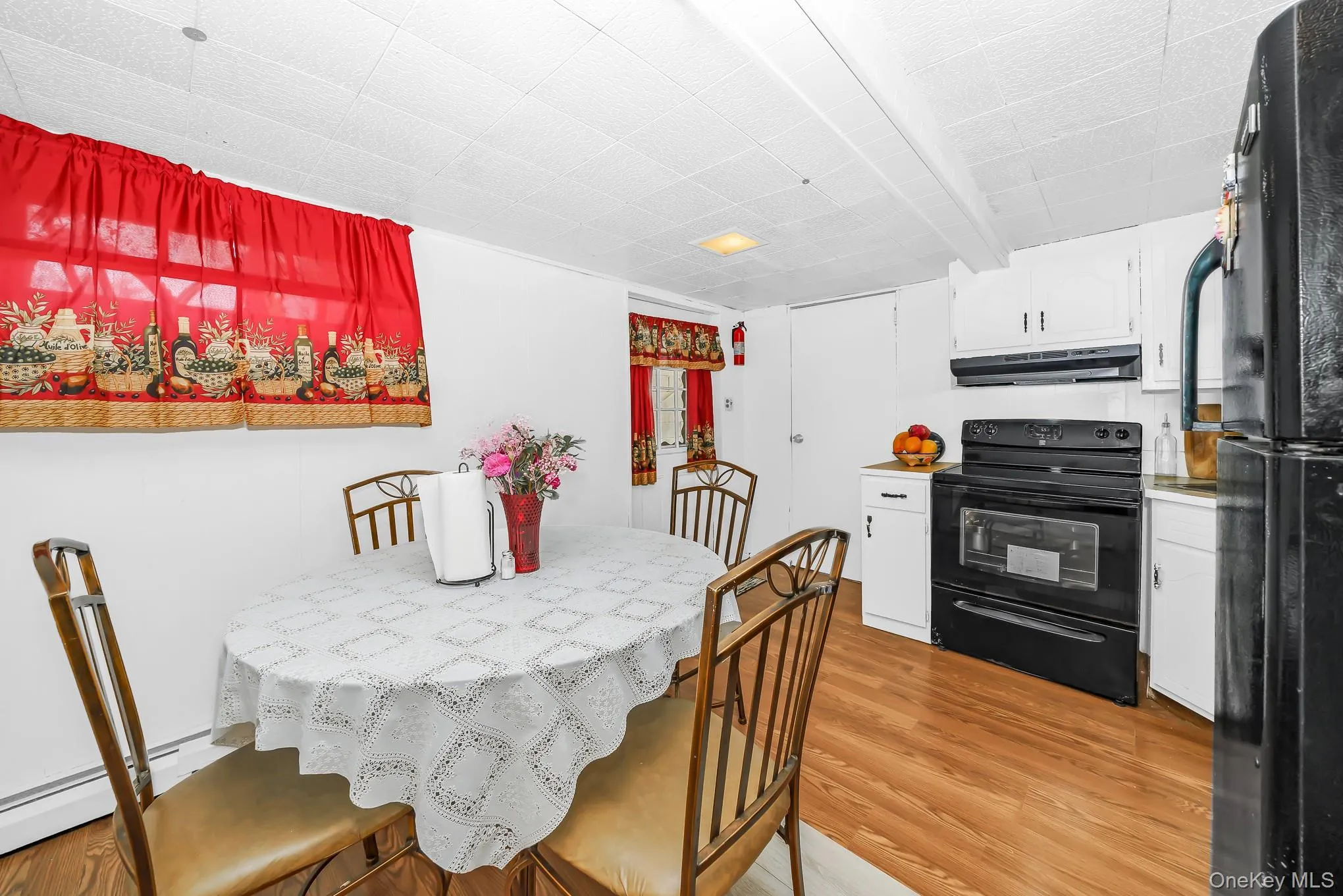 27 Stockton Street, Islip, NY, 4 Bedrooms Bedrooms, 9 Rooms Rooms,2 BathroomsBathrooms,Residential,For Rent,Stockton,0,997316 27 Stockton Street, Islip, NY, 4 Bedrooms Bedrooms, 9 Rooms Rooms,2 BathroomsBathrooms,Residential,For Rent,Stockton,0,997316