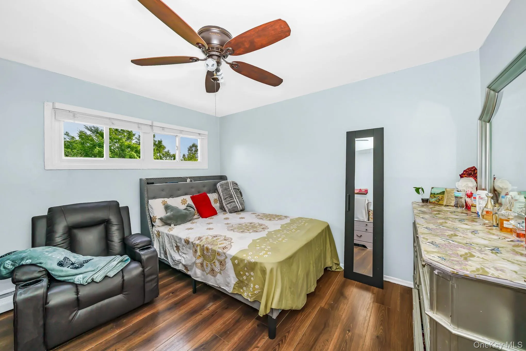 27 Stockton Street, Islip, NY, 4 Bedrooms Bedrooms, 9 Rooms Rooms,2 BathroomsBathrooms,Residential,For Rent,Stockton,0,997316 27 Stockton Street, Islip, NY, 4 Bedrooms Bedrooms, 9 Rooms Rooms,2 BathroomsBathrooms,Residential,For Rent,Stockton,0,997316