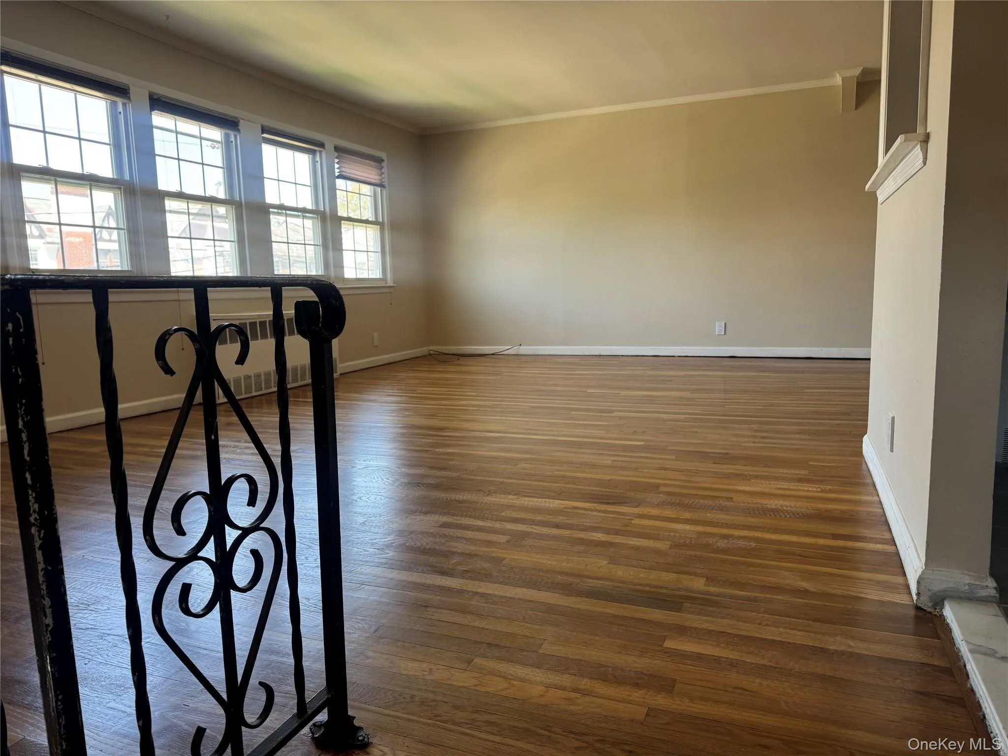 375 Cochran Place, Hempstead, NY, 3 Bedrooms Bedrooms, 5 Rooms Rooms,1 BathroomBathrooms,Residential Lease,For Rent,Cochran,0,997322 375 Cochran Place, Hempstead, NY, 3 Bedrooms Bedrooms, 5 Rooms Rooms,1 BathroomBathrooms,Residential Lease,For Rent,Cochran,0,997322