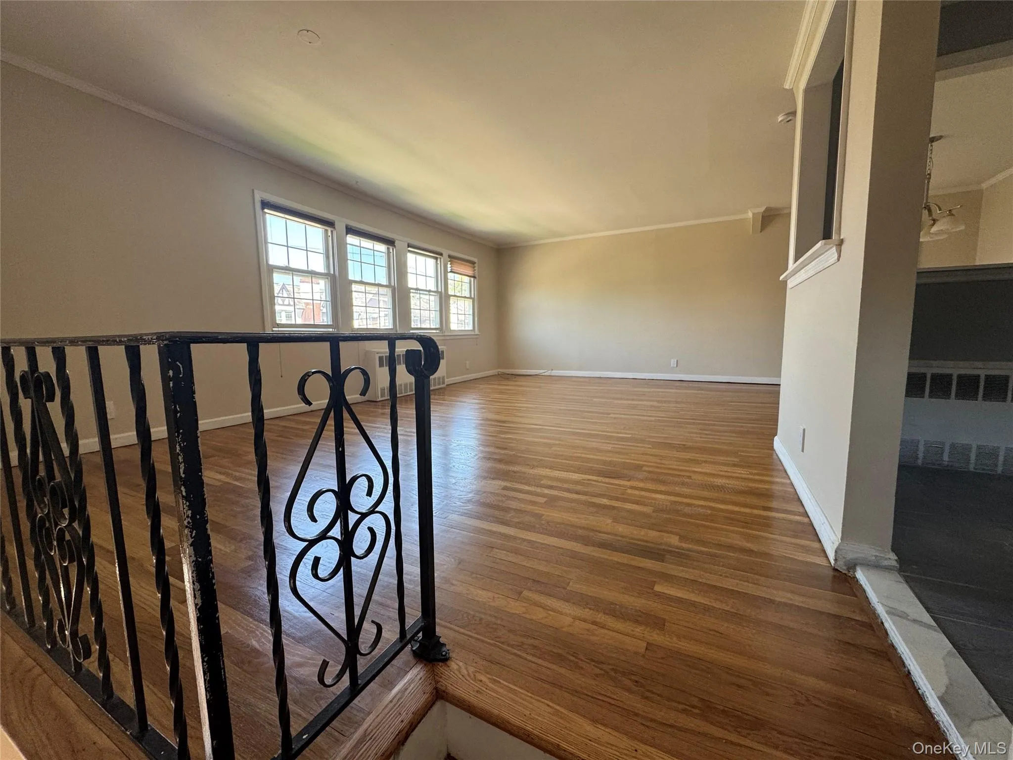 375 Cochran Place, Hempstead, NY, 3 Bedrooms Bedrooms, 5 Rooms Rooms,1 BathroomBathrooms,Residential Lease,For Rent,Cochran,0,997322 375 Cochran Place, Hempstead, NY, 3 Bedrooms Bedrooms, 5 Rooms Rooms,1 BathroomBathrooms,Residential Lease,For Rent,Cochran,0,997322