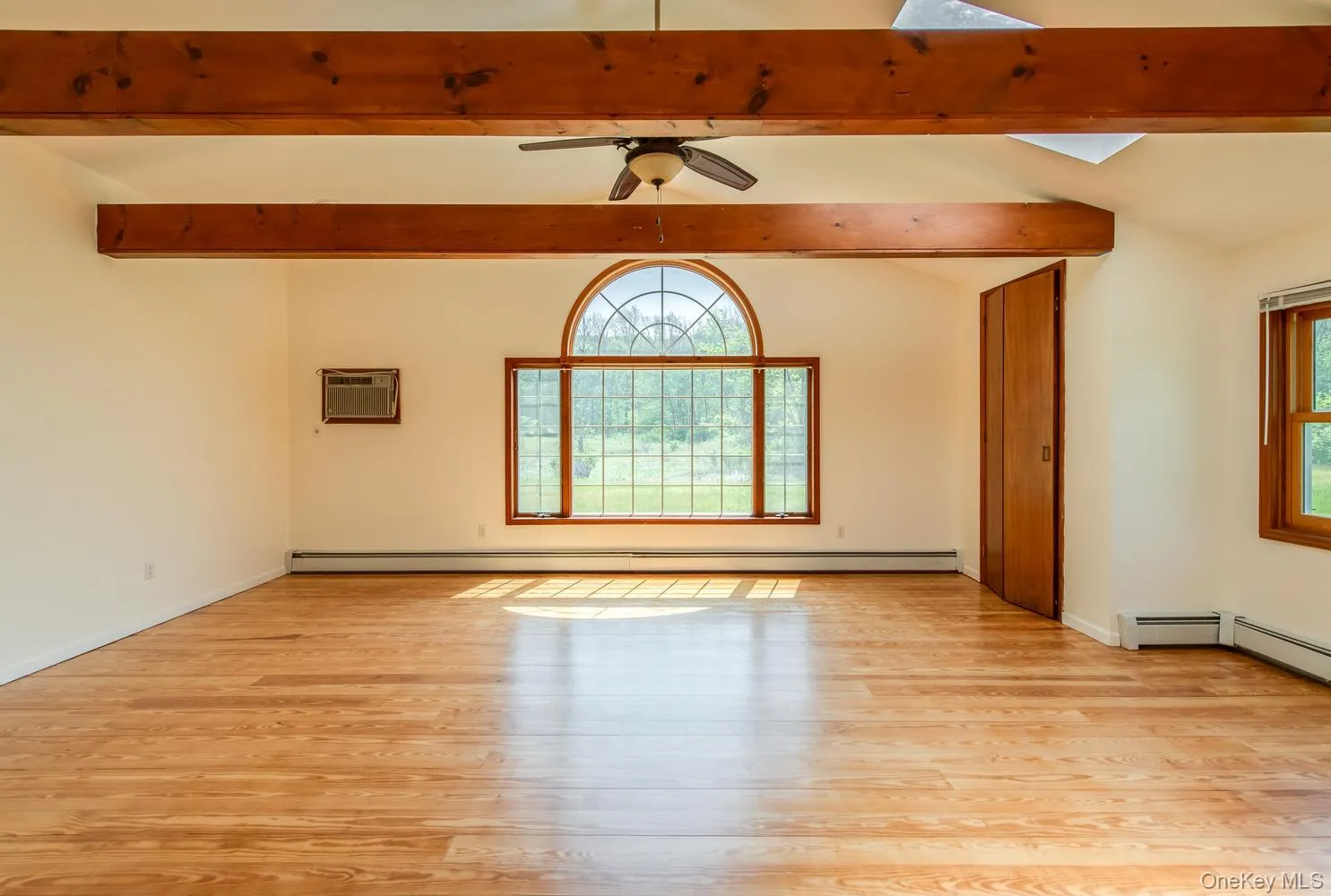 1360 Centre Road, Clinton, NY, 3 Bedrooms Bedrooms, 6 Rooms Rooms,2 BathroomsBathrooms,Residential Lease,For Rent,Centre,0,997325 1360 Centre Road, Clinton, NY, 3 Bedrooms Bedrooms, 6 Rooms Rooms,2 BathroomsBathrooms,Residential Lease,For Rent,Centre,0,997325