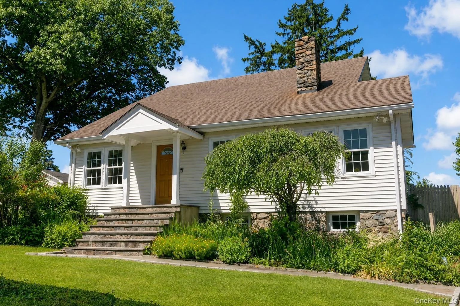 2915 Hyatt Street, Yorktown, NY, 3 Bedrooms Bedrooms, 7 Rooms Rooms,2 BathroomsBathrooms,Residential,For Rent,Hyatt,0,KEY997345 2915 Hyatt Street, Yorktown, NY, 3 Bedrooms Bedrooms, 7 Rooms Rooms,2 BathroomsBathrooms,Residential,For Rent,Hyatt,0,KEY997345