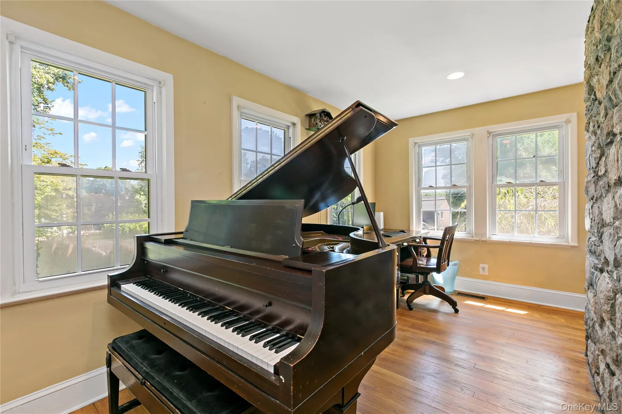 2915 Hyatt Street, Yorktown, NY, 3 Bedrooms Bedrooms, 7 Rooms Rooms,2 BathroomsBathrooms,Residential,For Rent,Hyatt,0,KEY997345 2915 Hyatt Street, Yorktown, NY, 3 Bedrooms Bedrooms, 7 Rooms Rooms,2 BathroomsBathrooms,Residential,For Rent,Hyatt,0,KEY997345