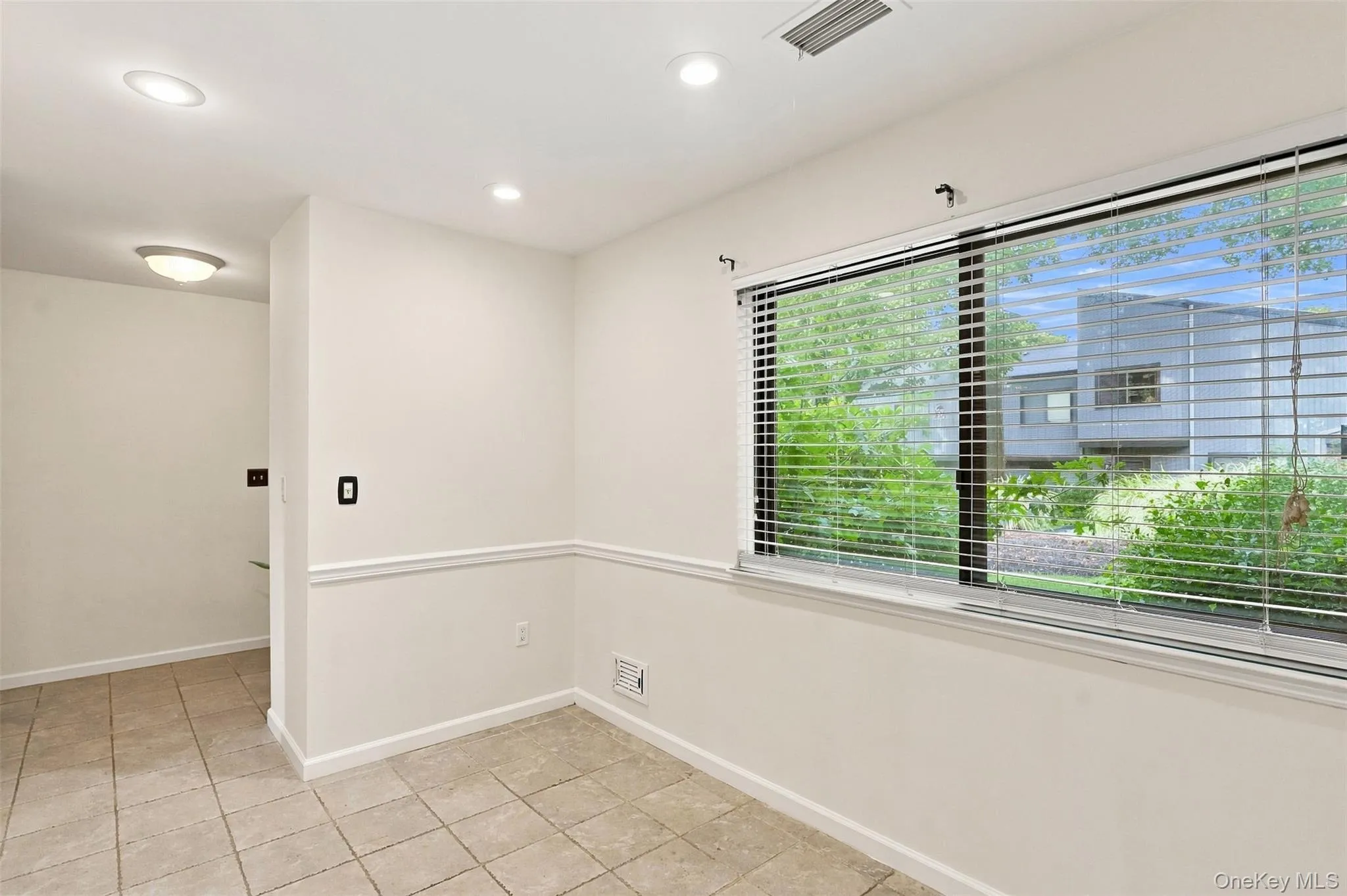1905 Magnolia Walk, Poughkeepsie, NY, 3 Bedrooms Bedrooms, 8 Rooms Rooms,2 BathroomsBathrooms,Residential,For Rent,Magnolia,0,997362 1905 Magnolia Walk, Poughkeepsie, NY, 3 Bedrooms Bedrooms, 8 Rooms Rooms,2 BathroomsBathrooms,Residential,For Rent,Magnolia,0,997362
