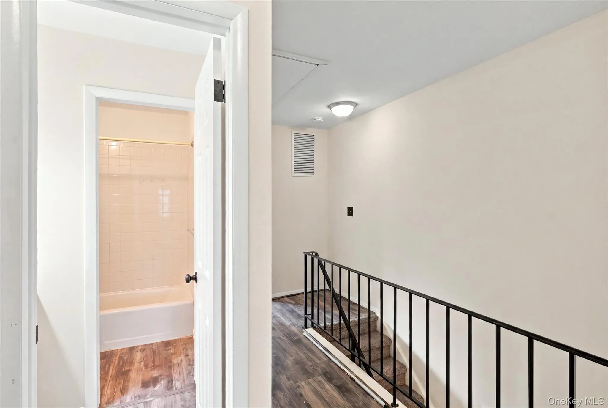 1905 Magnolia Walk, Poughkeepsie, NY, 3 Bedrooms Bedrooms, 8 Rooms Rooms,2 BathroomsBathrooms,Residential,For Rent,Magnolia,0,997362 1905 Magnolia Walk, Poughkeepsie, NY, 3 Bedrooms Bedrooms, 8 Rooms Rooms,2 BathroomsBathrooms,Residential,For Rent,Magnolia,0,997362