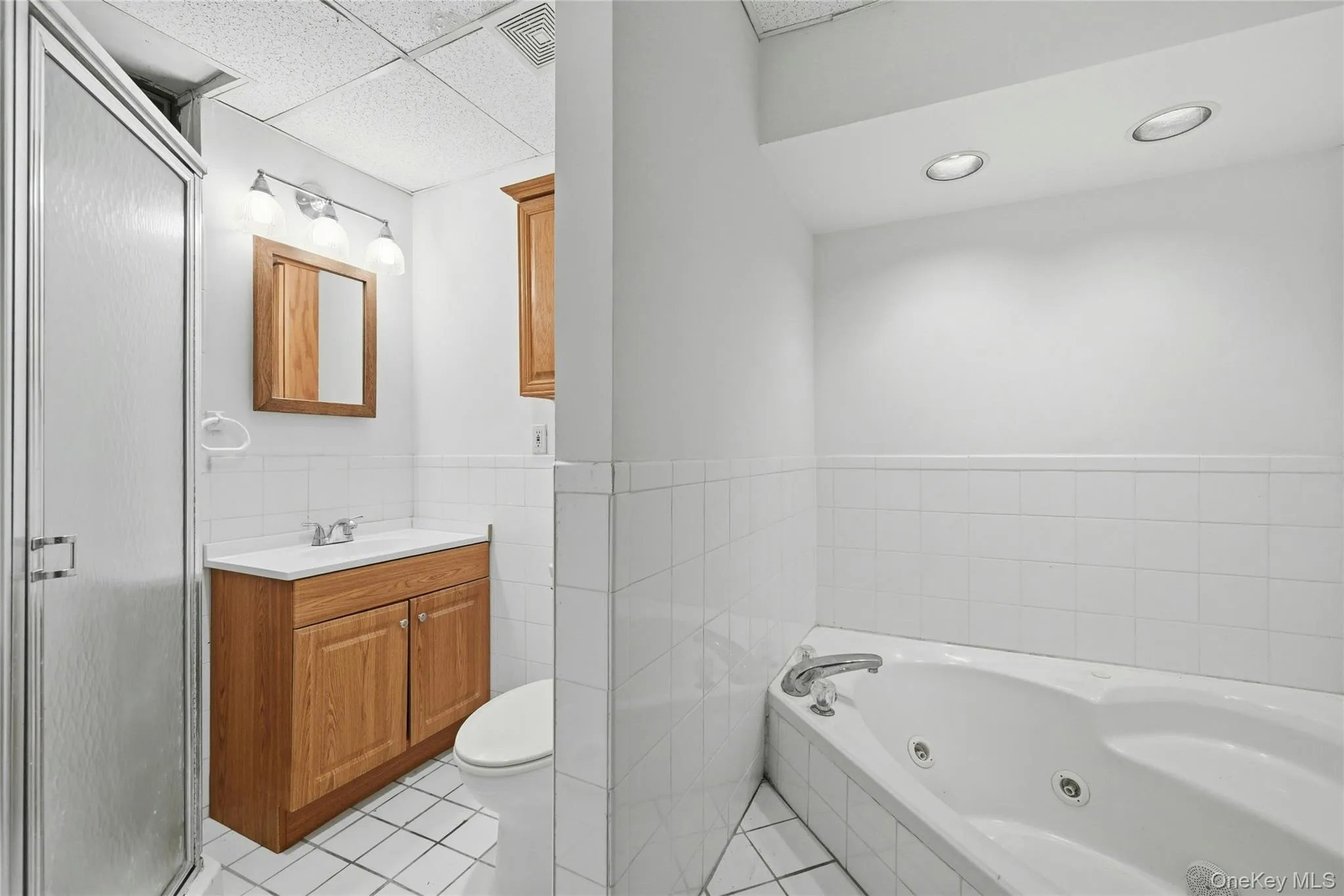 84 Henearly Drive, Brookhaven, NY, 3 Bedrooms Bedrooms, 7 Rooms Rooms,2 BathroomsBathrooms,Residential,For Rent,Henearly,0,997365 84 Henearly Drive, Brookhaven, NY, 3 Bedrooms Bedrooms, 7 Rooms Rooms,2 BathroomsBathrooms,Residential,For Rent,Henearly,0,997365