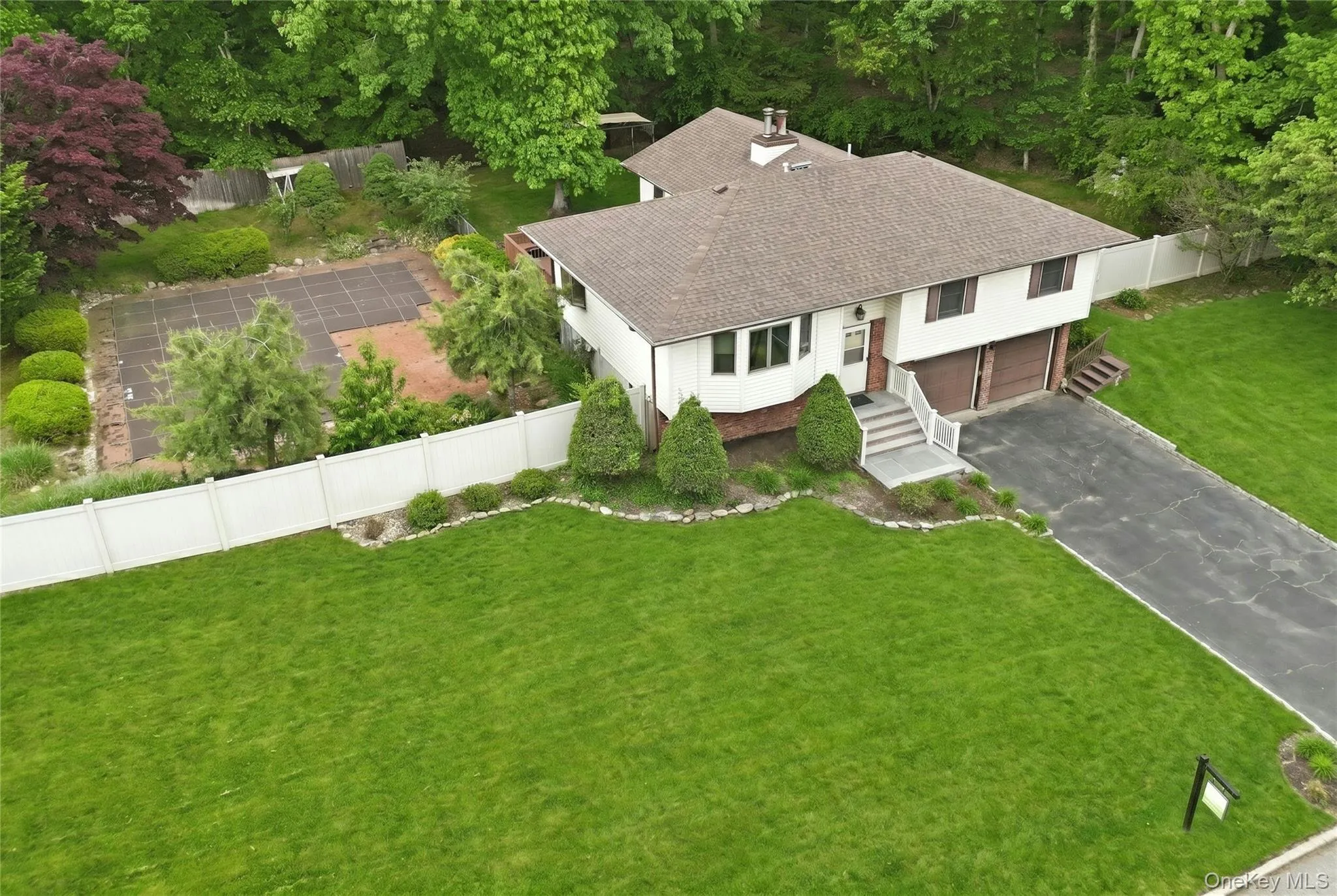 84 Henearly Drive, Brookhaven, NY, 3 Bedrooms Bedrooms, 7 Rooms Rooms,2 BathroomsBathrooms,Residential,For Rent,Henearly,0,997365 84 Henearly Drive, Brookhaven, NY, 3 Bedrooms Bedrooms, 7 Rooms Rooms,2 BathroomsBathrooms,Residential,For Rent,Henearly,0,997365