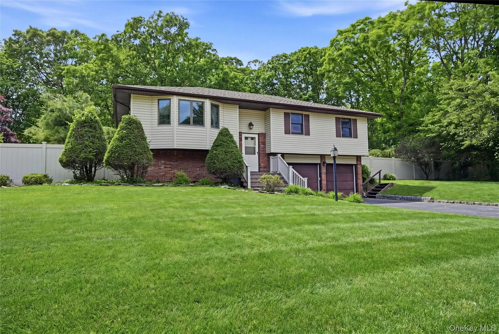 84 Henearly Drive, Brookhaven, NY, 3 Bedrooms Bedrooms, 7 Rooms Rooms,2 BathroomsBathrooms,Residential,For Rent,Henearly,0,997365 84 Henearly Drive, Brookhaven, NY, 3 Bedrooms Bedrooms, 7 Rooms Rooms,2 BathroomsBathrooms,Residential,For Rent,Henearly,0,997365