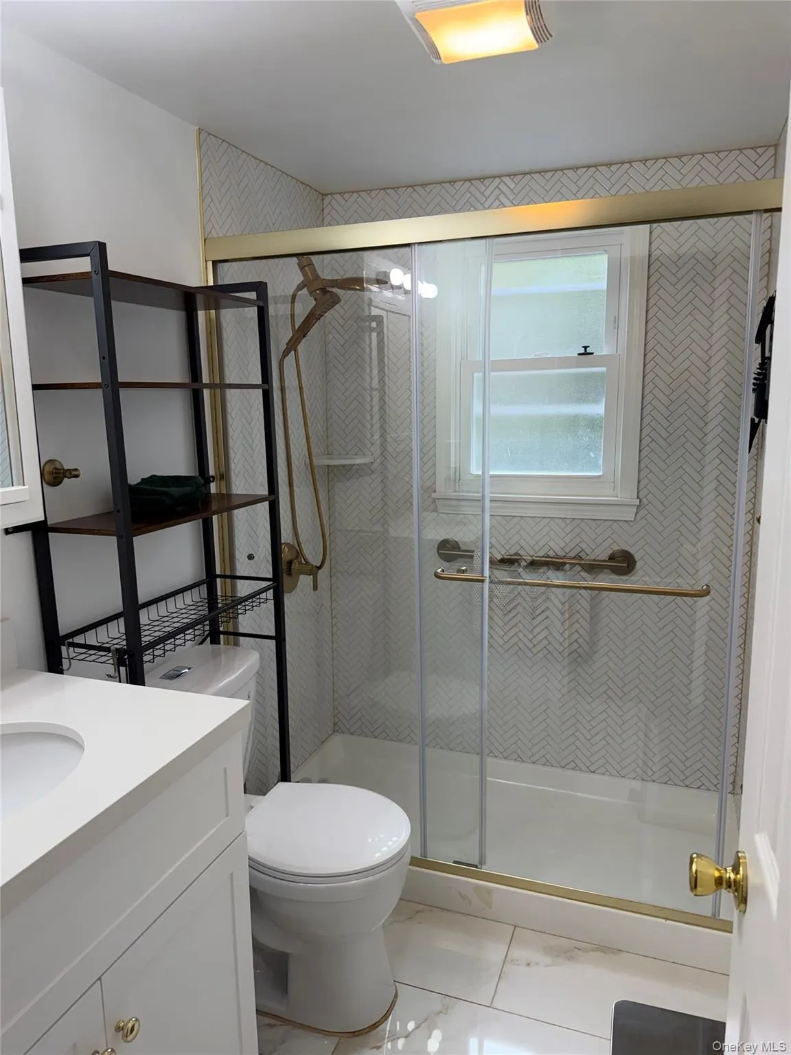 Fully bath newly updated Fully bath newly updated