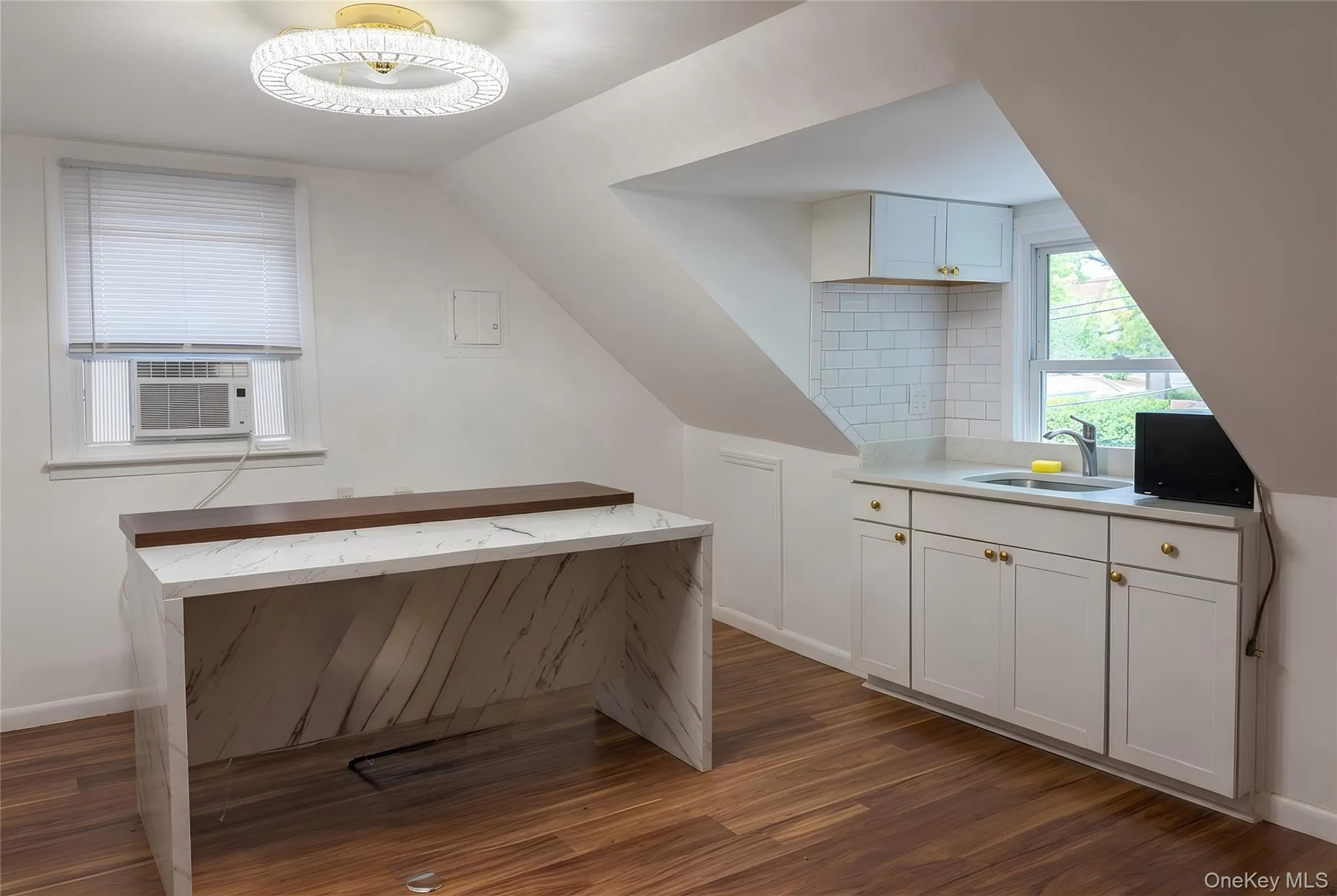 13 Cedarwood Drive, Huntington, NY, 2 Bedrooms Bedrooms, 4 Rooms Rooms,1 BathroomBathrooms,Residential Lease,For Rent,Cedarwood,0,997379 13 Cedarwood Drive, Huntington, NY, 2 Bedrooms Bedrooms, 4 Rooms Rooms,1 BathroomBathrooms,Residential Lease,For Rent,Cedarwood,0,997379