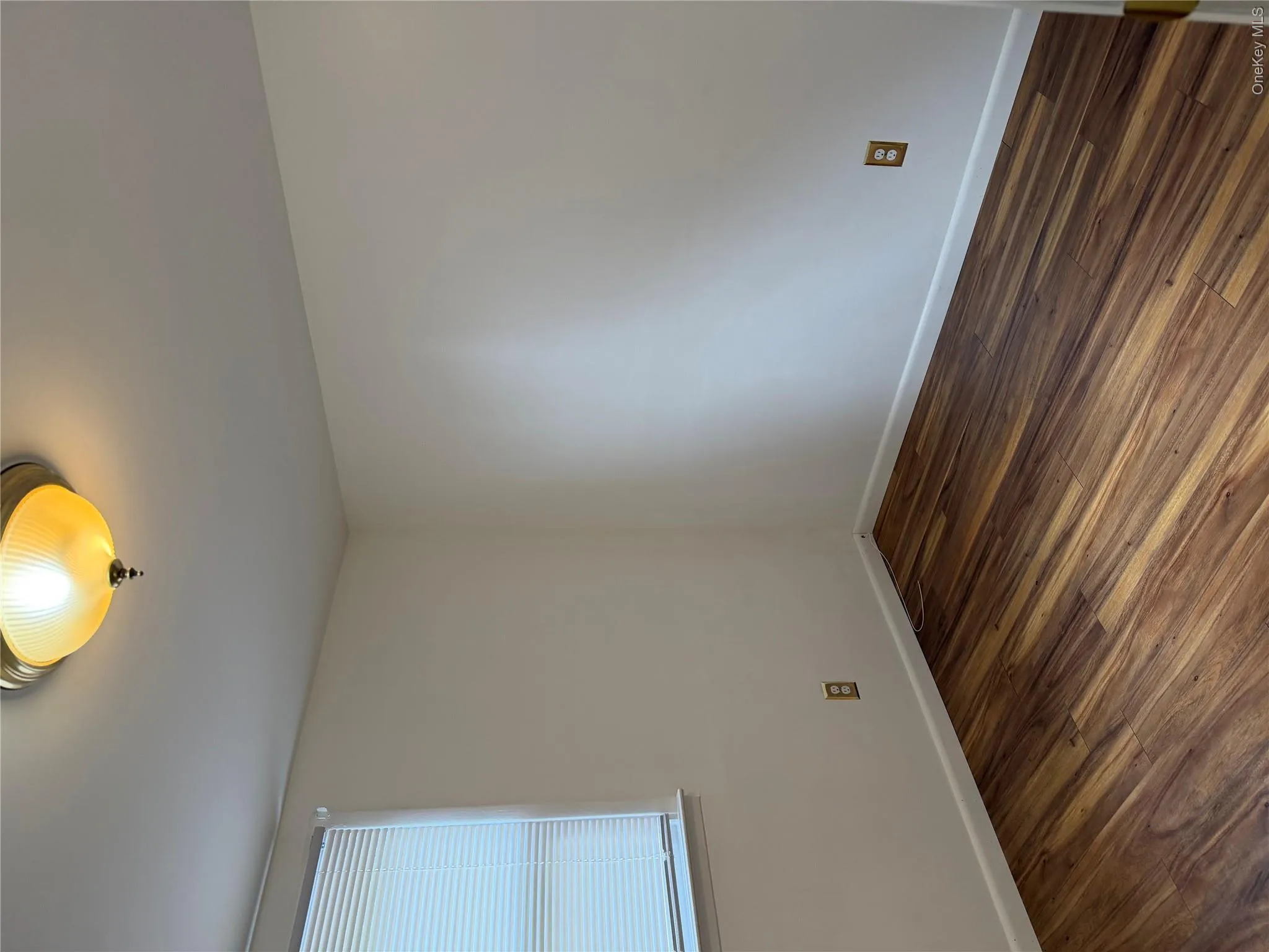 13 Cedarwood Drive, Huntington, NY, 1 Bedroom Bedrooms, 4 Rooms Rooms,1 BathroomBathrooms,Residential Lease,For Rent,Cedarwood,0,997379 13 Cedarwood Drive, Huntington, NY, 1 Bedroom Bedrooms, 4 Rooms Rooms,1 BathroomBathrooms,Residential Lease,For Rent,Cedarwood,0,997379