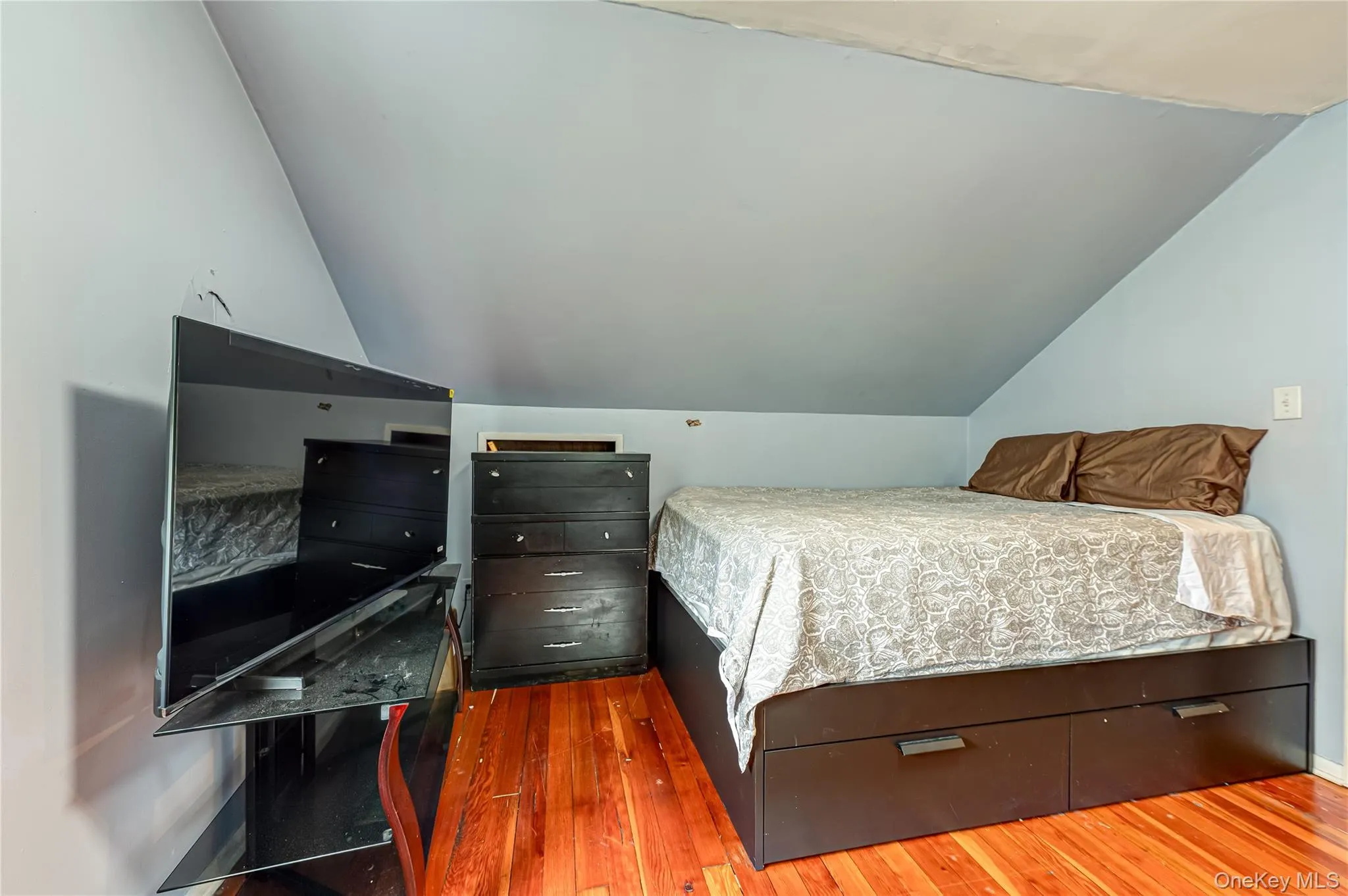 31 Locust Street, Hempstead, NY, 4 Bedrooms Bedrooms, 6 Rooms Rooms,1 BathroomBathrooms,Residential,For Rent,Locust,0,997397 31 Locust Street, Hempstead, NY, 4 Bedrooms Bedrooms, 6 Rooms Rooms,1 BathroomBathrooms,Residential,For Rent,Locust,0,997397