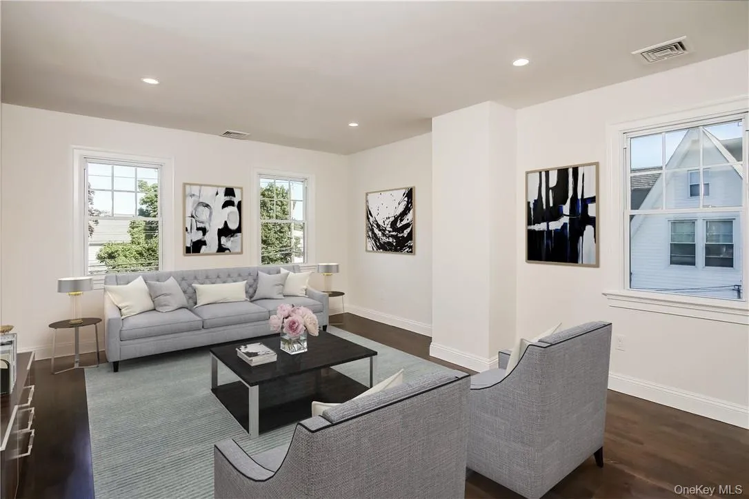 338 Palmer Avenue, Mamaroneck, NY, 2 Bedrooms Bedrooms, 4 Rooms Rooms,1 BathroomBathrooms,Residential Lease,For Rent,Palmer,0,997398 338 Palmer Avenue, Mamaroneck, NY, 2 Bedrooms Bedrooms, 4 Rooms Rooms,1 BathroomBathrooms,Residential Lease,For Rent,Palmer,0,997398