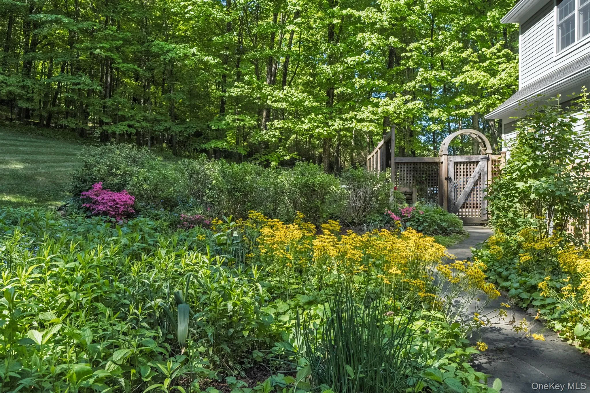 77 Old Stone Hill Road, Pound Ridge, NY, 5 Bedrooms Bedrooms, 14 Rooms Rooms,4 BathroomsBathrooms,Residential,For Rent,Old Stone Hill,0,997401 77 Old Stone Hill Road, Pound Ridge, NY, 5 Bedrooms Bedrooms, 14 Rooms Rooms,4 BathroomsBathrooms,Residential,For Rent,Old Stone Hill,0,997401