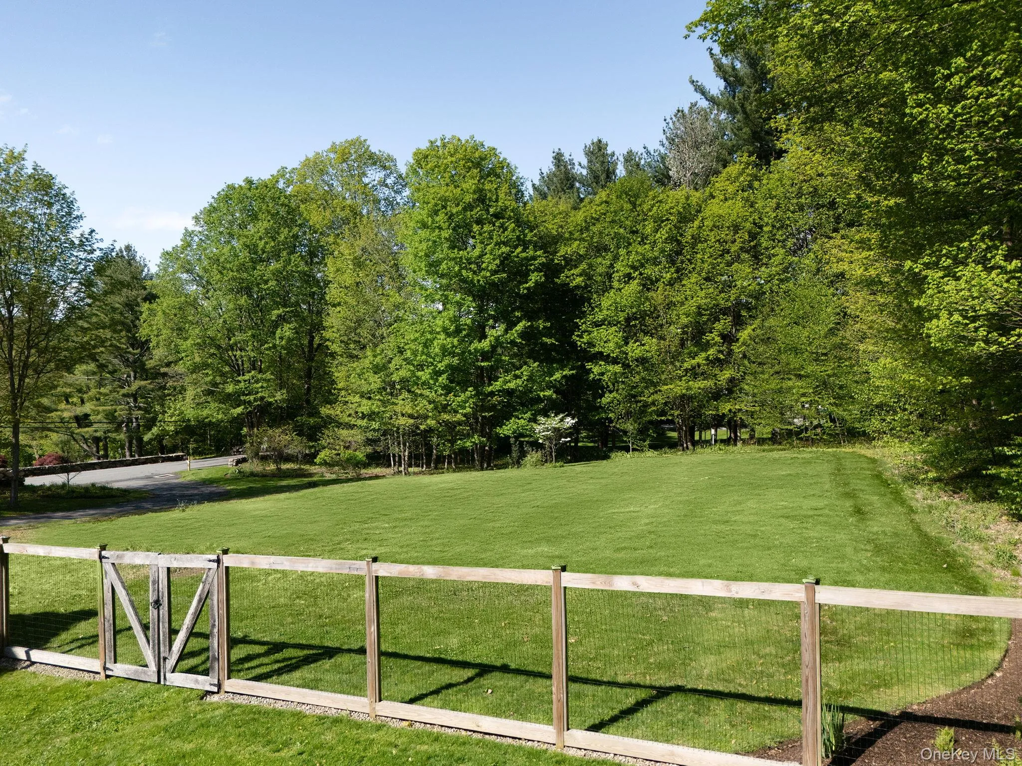 77 Old Stone Hill Road, Pound Ridge, NY, 5 Bedrooms Bedrooms, 14 Rooms Rooms,4 BathroomsBathrooms,Residential,For Rent,Old Stone Hill,0,997401 77 Old Stone Hill Road, Pound Ridge, NY, 5 Bedrooms Bedrooms, 14 Rooms Rooms,4 BathroomsBathrooms,Residential,For Rent,Old Stone Hill,0,997401