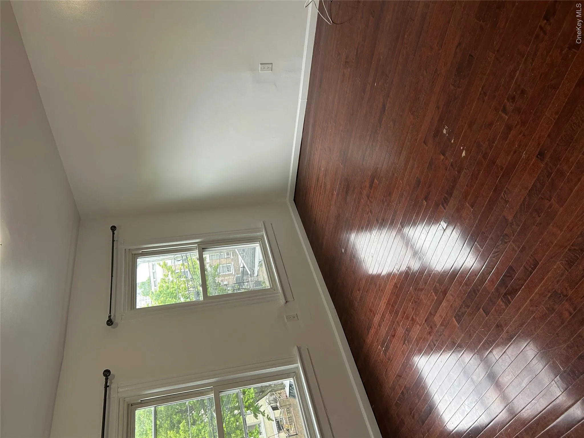 14616 106 ave Avenue, New York, NY, 3 Bedrooms Bedrooms, 5 Rooms Rooms,1 BathroomBathrooms,Residential Lease,For Rent,106 ave,0,997410 14616 106 ave Avenue, New York, NY, 3 Bedrooms Bedrooms, 5 Rooms Rooms,1 BathroomBathrooms,Residential Lease,For Rent,106 ave,0,997410