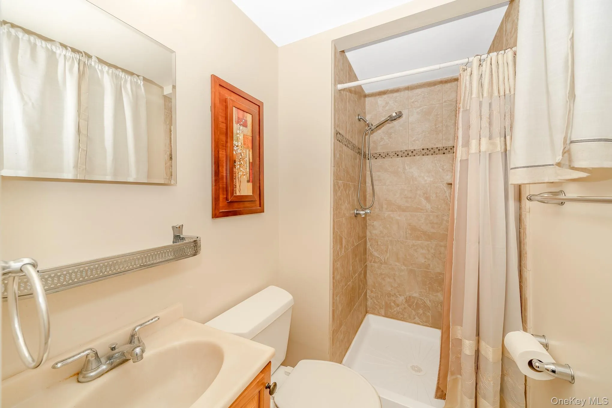 247 Bow Drive, Smithtown, NY, 4 Bedrooms Bedrooms, 10 Rooms Rooms,2 BathroomsBathrooms,Residential,For Rent,Bow,0,997411 247 Bow Drive, Smithtown, NY, 4 Bedrooms Bedrooms, 10 Rooms Rooms,2 BathroomsBathrooms,Residential,For Rent,Bow,0,997411