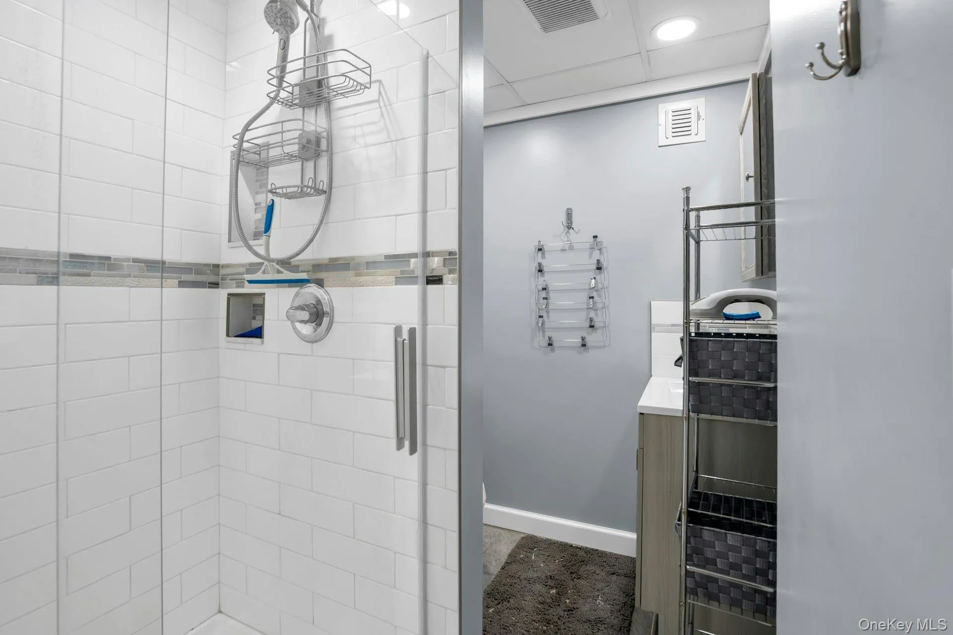 451 Gibbs Pond Road, Smithtown, NY, 4 Bedrooms Bedrooms, 9 Rooms Rooms,3 BathroomsBathrooms,Residential,For Rent,Gibbs Pond,0,997435 451 Gibbs Pond Road, Smithtown, NY, 4 Bedrooms Bedrooms, 9 Rooms Rooms,3 BathroomsBathrooms,Residential,For Rent,Gibbs Pond,0,997435