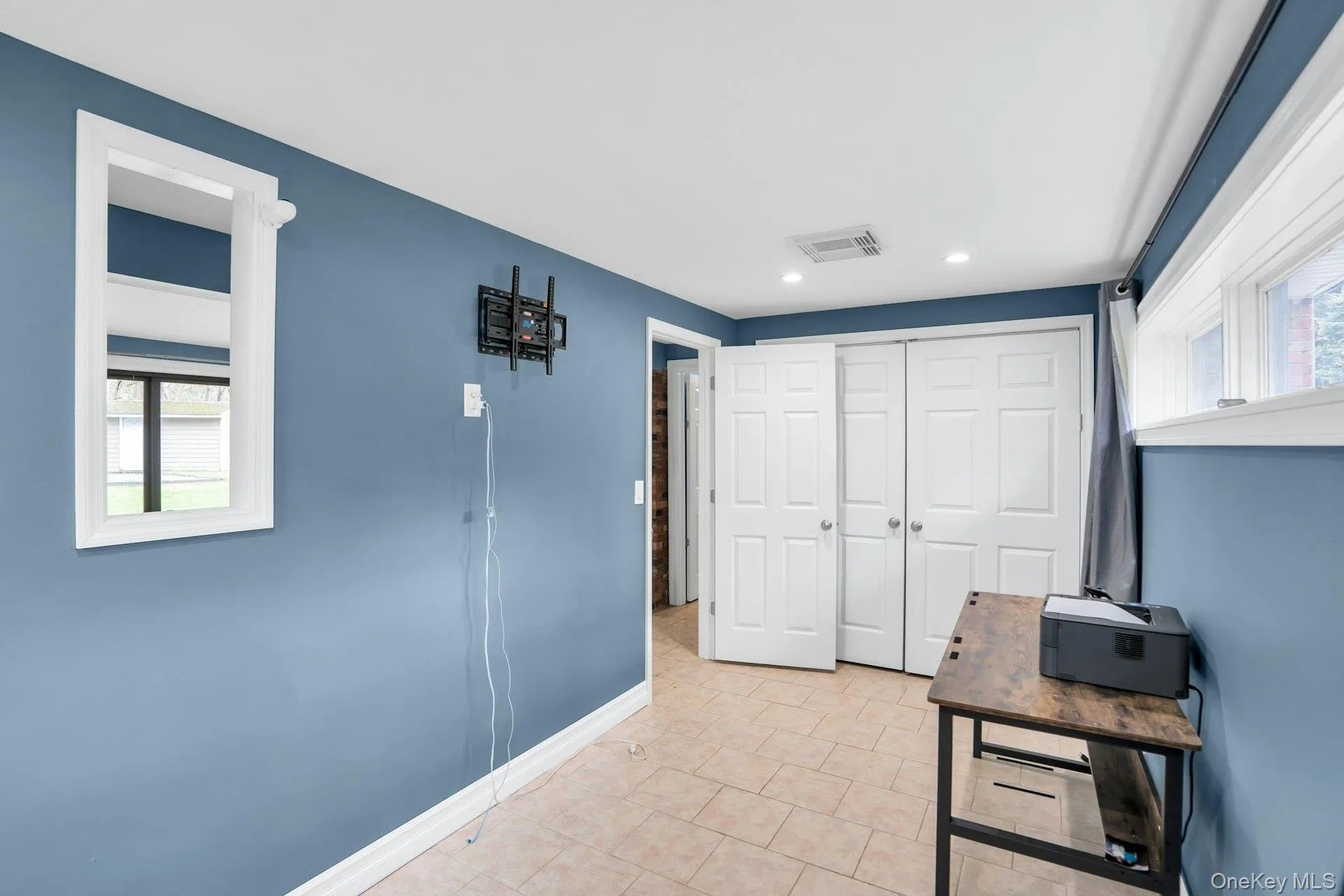 451 Gibbs Pond Road, Smithtown, NY, 4 Bedrooms Bedrooms, 9 Rooms Rooms,3 BathroomsBathrooms,Residential,For Rent,Gibbs Pond,0,997435 451 Gibbs Pond Road, Smithtown, NY, 4 Bedrooms Bedrooms, 9 Rooms Rooms,3 BathroomsBathrooms,Residential,For Rent,Gibbs Pond,0,997435