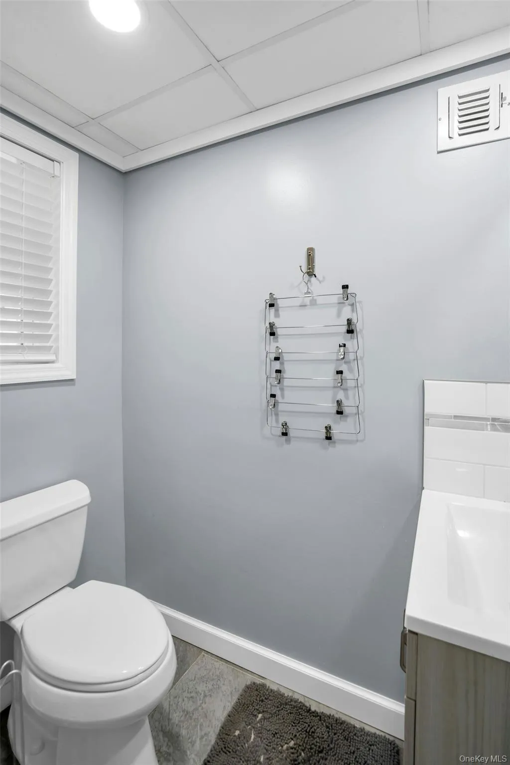 451 Gibbs Pond Road, Smithtown, NY, 4 Bedrooms Bedrooms, 9 Rooms Rooms,3 BathroomsBathrooms,Residential,For Rent,Gibbs Pond,0,997435 451 Gibbs Pond Road, Smithtown, NY, 4 Bedrooms Bedrooms, 9 Rooms Rooms,3 BathroomsBathrooms,Residential,For Rent,Gibbs Pond,0,997435