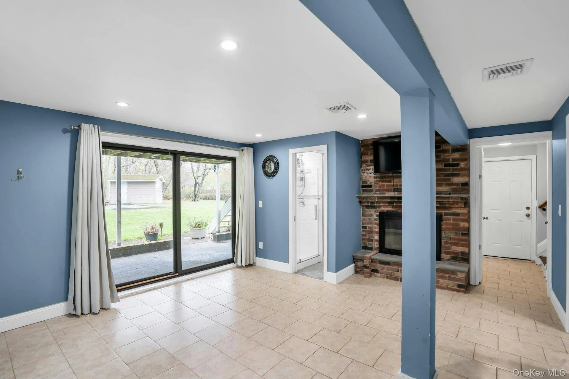 451 Gibbs Pond Road, Smithtown, NY, 4 Bedrooms Bedrooms, 9 Rooms Rooms,3 BathroomsBathrooms,Residential,For Rent,Gibbs Pond,0,997435 451 Gibbs Pond Road, Smithtown, NY, 4 Bedrooms Bedrooms, 9 Rooms Rooms,3 BathroomsBathrooms,Residential,For Rent,Gibbs Pond,0,997435