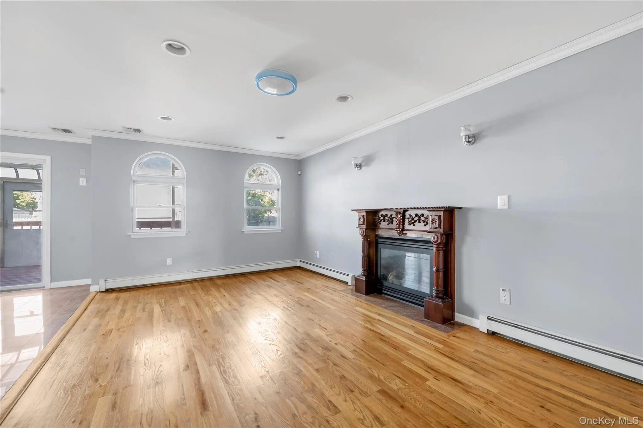 16 6th Avenue, North Hempstead, NY, 4 Bedrooms Bedrooms, 8 Rooms Rooms,2 BathroomsBathrooms,Residential,For Rent,6th,0,997440 16 6th Avenue, North Hempstead, NY, 4 Bedrooms Bedrooms, 8 Rooms Rooms,2 BathroomsBathrooms,Residential,For Rent,6th,0,997440