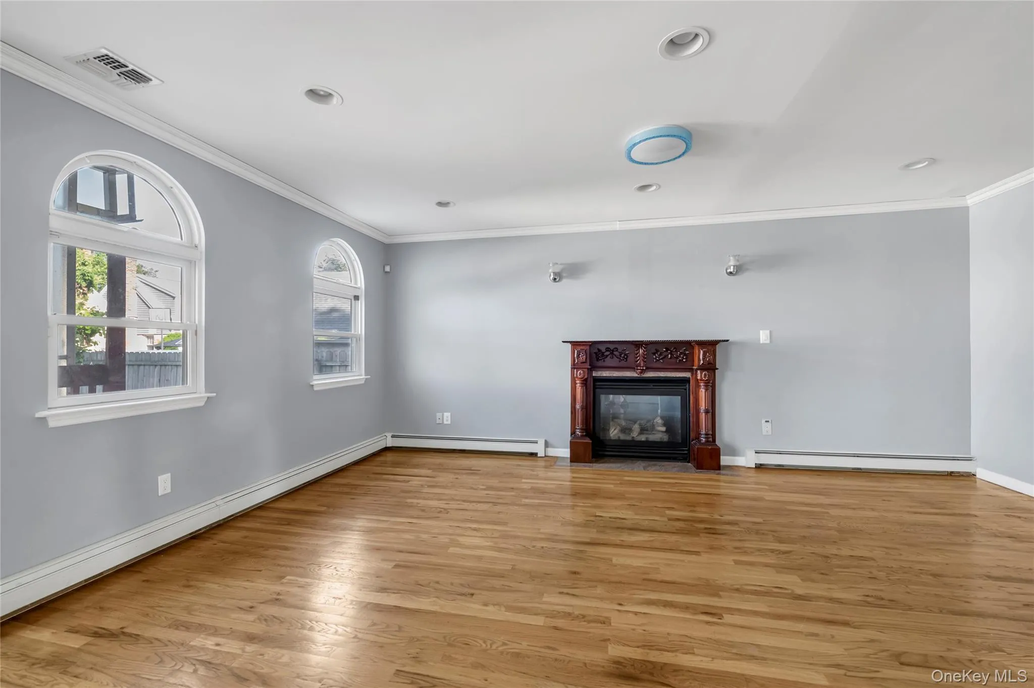 16 6th Avenue, North Hempstead, NY, 4 Bedrooms Bedrooms, 8 Rooms Rooms,2 BathroomsBathrooms,Residential,For Rent,6th,0,997440 16 6th Avenue, North Hempstead, NY, 4 Bedrooms Bedrooms, 8 Rooms Rooms,2 BathroomsBathrooms,Residential,For Rent,6th,0,997440