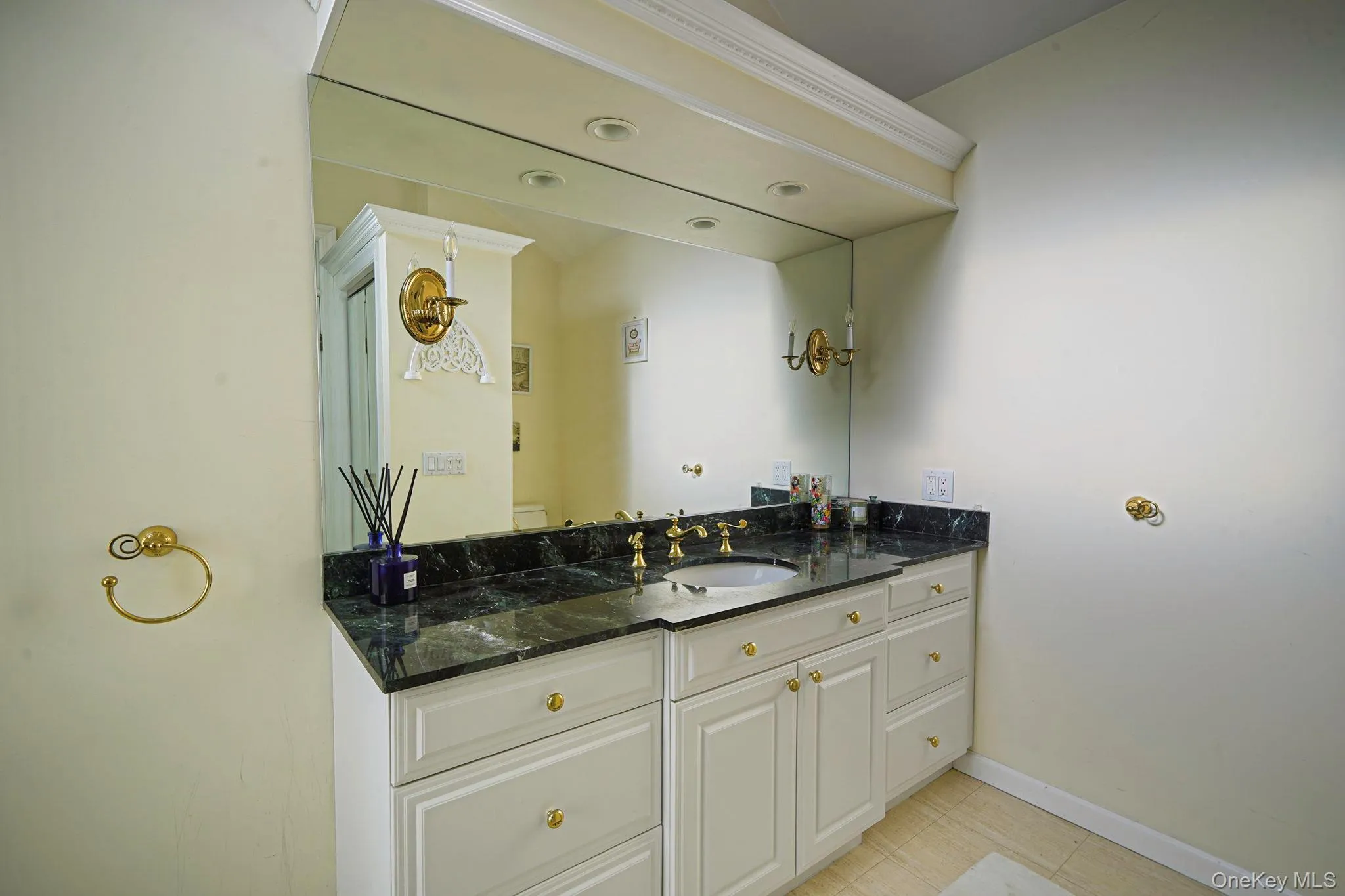 42 Shady Lane, Huntington, NY, 3 Bedrooms Bedrooms, 7 Rooms Rooms,2 BathroomsBathrooms,Residential,For Rent,Shady,0,997444 42 Shady Lane, Huntington, NY, 3 Bedrooms Bedrooms, 7 Rooms Rooms,2 BathroomsBathrooms,Residential,For Rent,Shady,0,997444