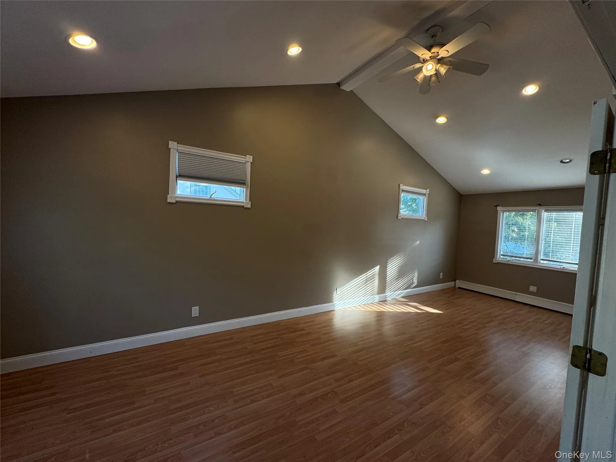 11 Oak Place, Brookhaven, NY, 4 Bedrooms Bedrooms, 6 Rooms Rooms,2 BathroomsBathrooms,Residential Lease,For Rent,Oak,0,997447 11 Oak Place, Brookhaven, NY, 4 Bedrooms Bedrooms, 6 Rooms Rooms,2 BathroomsBathrooms,Residential Lease,For Rent,Oak,0,997447