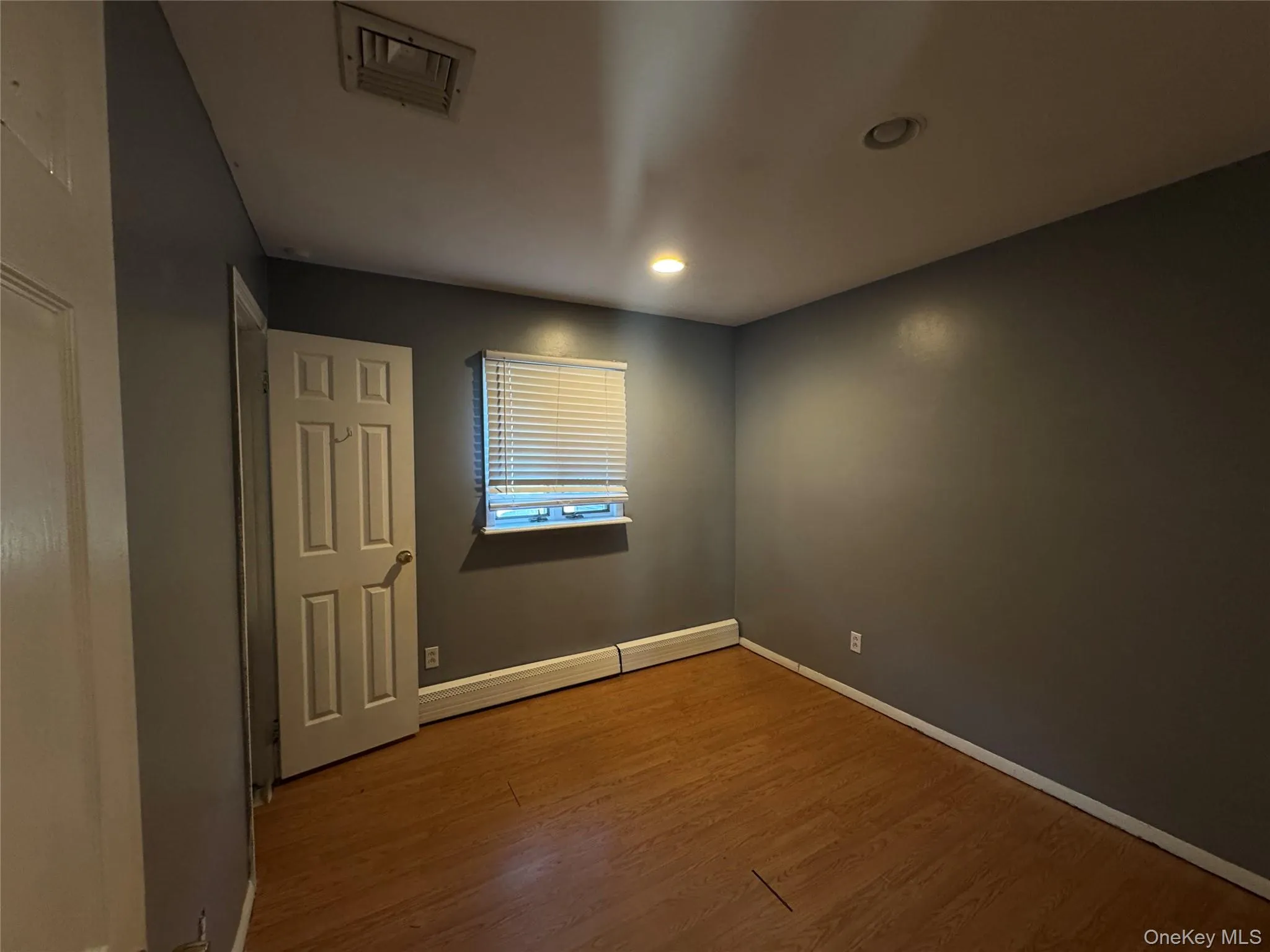 11 Oak Place, Brookhaven, NY, 4 Bedrooms Bedrooms, 6 Rooms Rooms,2 BathroomsBathrooms,Residential Lease,For Rent,Oak,0,997447 11 Oak Place, Brookhaven, NY, 4 Bedrooms Bedrooms, 6 Rooms Rooms,2 BathroomsBathrooms,Residential Lease,For Rent,Oak,0,997447