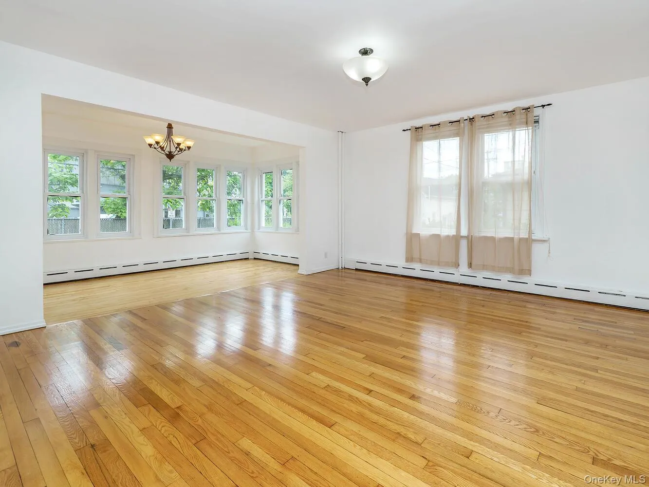 3 Smull Place, North Hempstead, NY, 3 Bedrooms Bedrooms, 6 Rooms Rooms,1 BathroomBathrooms,Residential Lease,For Rent,Smull,0,997495 3 Smull Place, North Hempstead, NY, 3 Bedrooms Bedrooms, 6 Rooms Rooms,1 BathroomBathrooms,Residential Lease,For Rent,Smull,0,997495