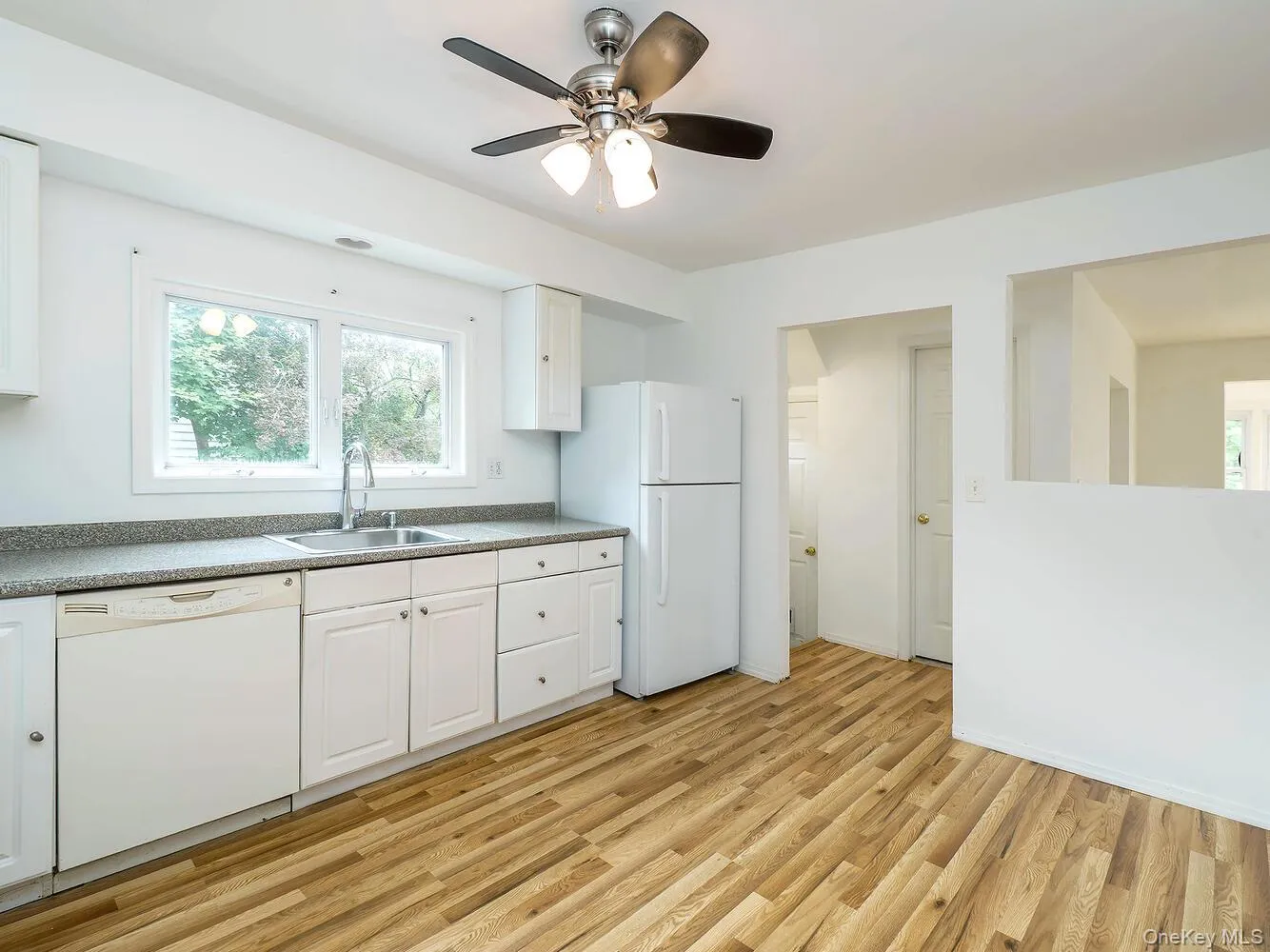 3 Smull Place, North Hempstead, NY, 3 Bedrooms Bedrooms, 6 Rooms Rooms,1 BathroomBathrooms,Residential Lease,For Rent,Smull,0,997495 3 Smull Place, North Hempstead, NY, 3 Bedrooms Bedrooms, 6 Rooms Rooms,1 BathroomBathrooms,Residential Lease,For Rent,Smull,0,997495
