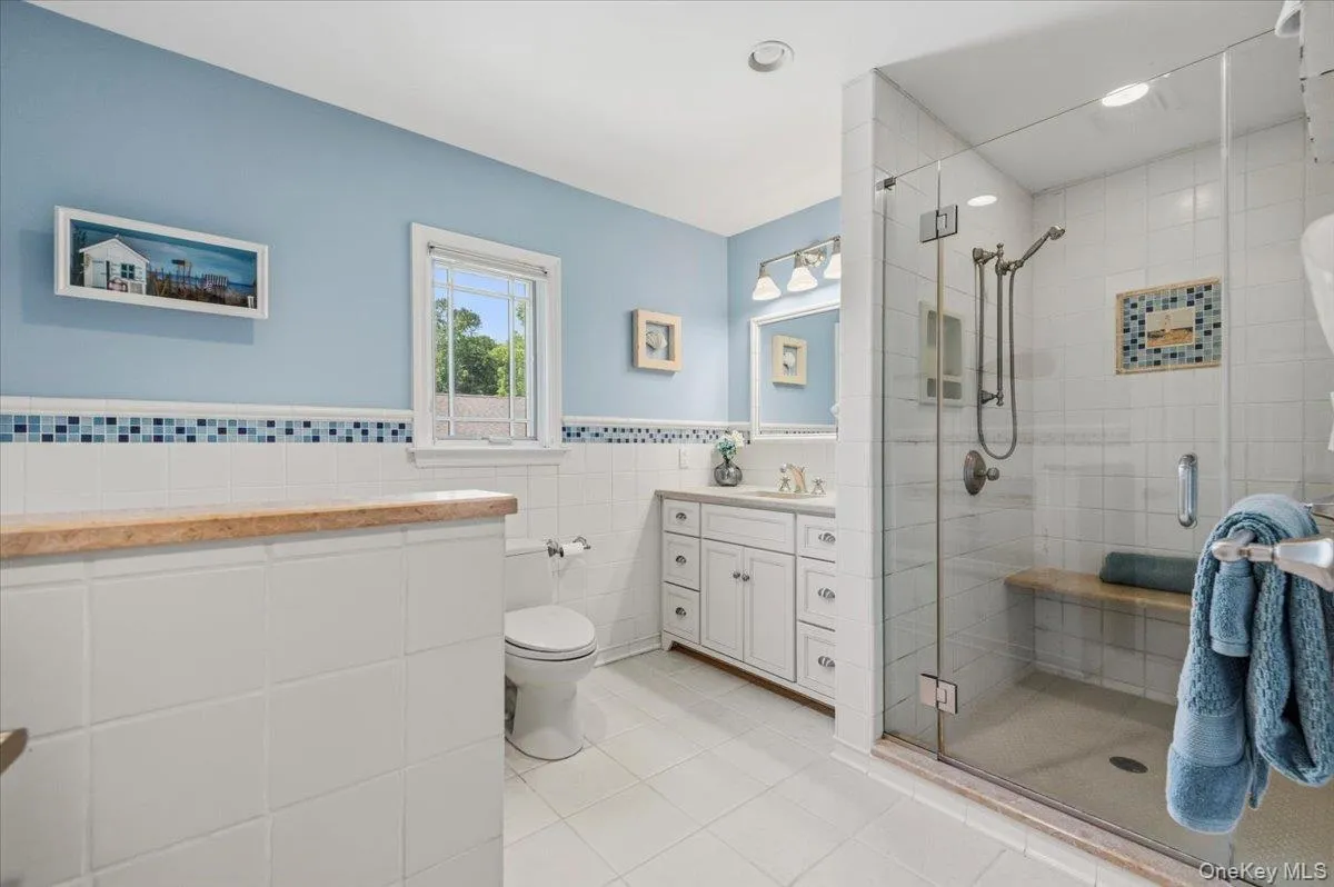 8 Lewis Lane, North Hempstead, NY, 5 Bedrooms Bedrooms, 9 Rooms Rooms,4 BathroomsBathrooms,Residential,For Rent,Lewis,0,997502 8 Lewis Lane, North Hempstead, NY, 5 Bedrooms Bedrooms, 9 Rooms Rooms,4 BathroomsBathrooms,Residential,For Rent,Lewis,0,997502