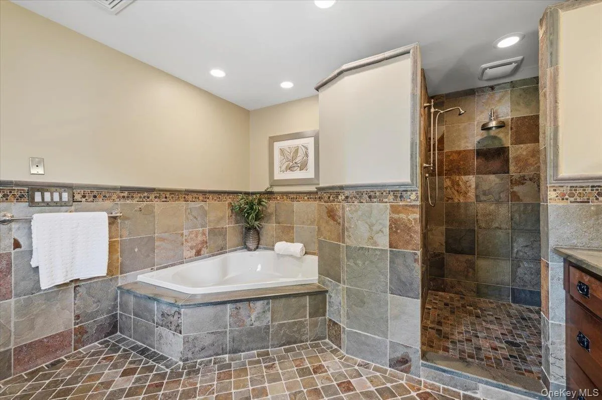 8 Lewis Lane, North Hempstead, NY, 5 Bedrooms Bedrooms, 9 Rooms Rooms,4 BathroomsBathrooms,Residential,For Rent,Lewis,0,997502 8 Lewis Lane, North Hempstead, NY, 5 Bedrooms Bedrooms, 9 Rooms Rooms,4 BathroomsBathrooms,Residential,For Rent,Lewis,0,997502
