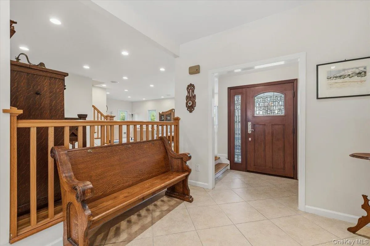 8 Lewis Lane, North Hempstead, NY, 5 Bedrooms Bedrooms, 9 Rooms Rooms,4 BathroomsBathrooms,Residential,For Rent,Lewis,0,997502 8 Lewis Lane, North Hempstead, NY, 5 Bedrooms Bedrooms, 9 Rooms Rooms,4 BathroomsBathrooms,Residential,For Rent,Lewis,0,997502