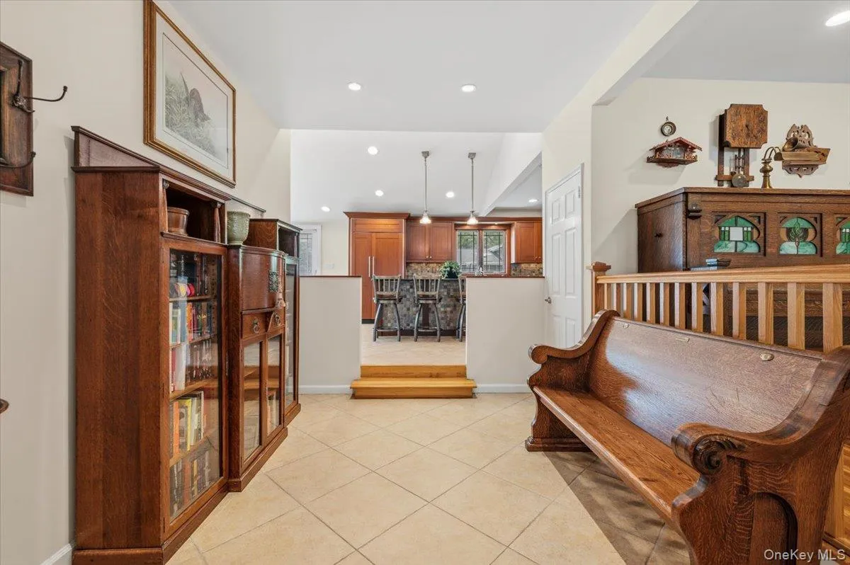 8 Lewis Lane, North Hempstead, NY, 5 Bedrooms Bedrooms, 9 Rooms Rooms,4 BathroomsBathrooms,Residential,For Rent,Lewis,0,997502 8 Lewis Lane, North Hempstead, NY, 5 Bedrooms Bedrooms, 9 Rooms Rooms,4 BathroomsBathrooms,Residential,For Rent,Lewis,0,997502