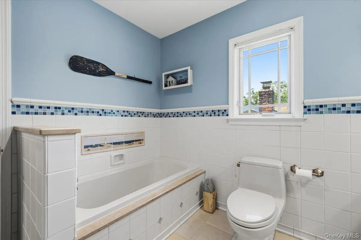 8 Lewis Lane, North Hempstead, NY, 5 Bedrooms Bedrooms, 9 Rooms Rooms,4 BathroomsBathrooms,Residential,For Rent,Lewis,0,997502 8 Lewis Lane, North Hempstead, NY, 5 Bedrooms Bedrooms, 9 Rooms Rooms,4 BathroomsBathrooms,Residential,For Rent,Lewis,0,997502