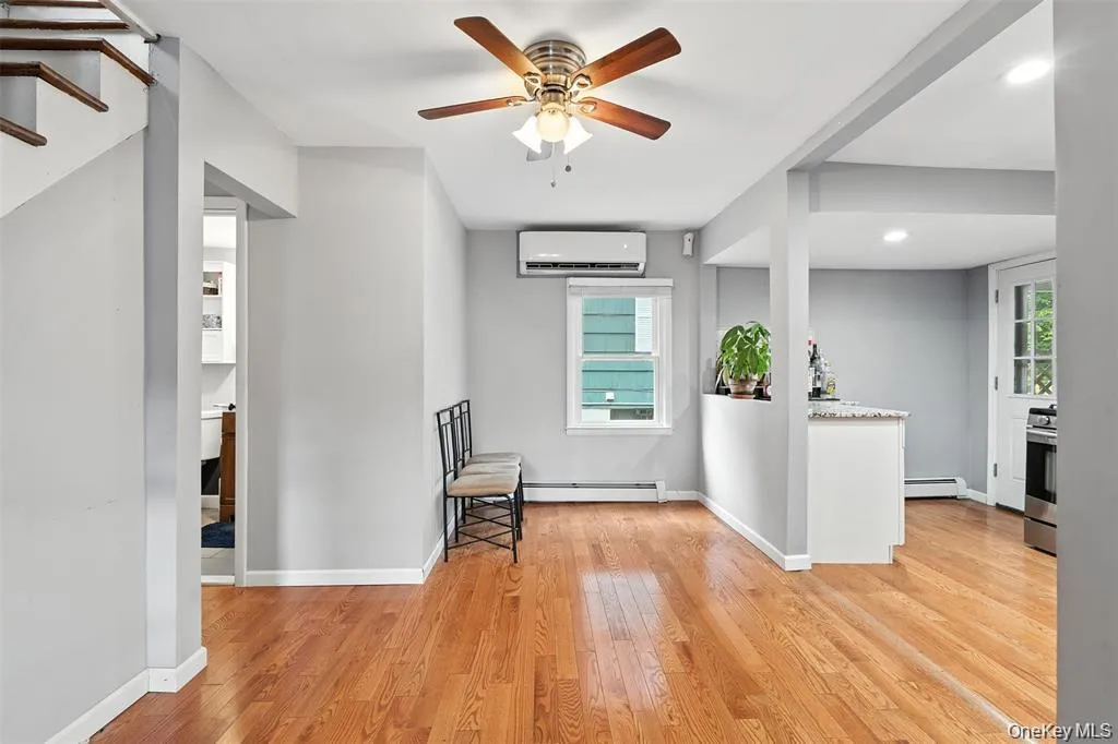 8 Broadway, Clarkstown, NY, 3 Bedrooms Bedrooms, 6 Rooms Rooms,2 BathroomsBathrooms,Residential Lease,For Rent,Broadway,0,KEY997509 8 Broadway, Clarkstown, NY, 3 Bedrooms Bedrooms, 6 Rooms Rooms,2 BathroomsBathrooms,Residential Lease,For Rent,Broadway,0,KEY997509