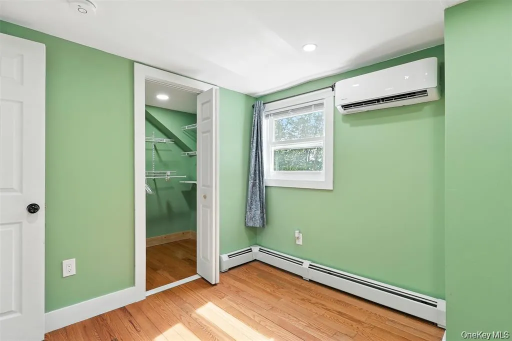8 Broadway, Clarkstown, NY, 3 Bedrooms Bedrooms, 6 Rooms Rooms,2 BathroomsBathrooms,Residential Lease,For Rent,Broadway,0,KEY997509 8 Broadway, Clarkstown, NY, 3 Bedrooms Bedrooms, 6 Rooms Rooms,2 BathroomsBathrooms,Residential Lease,For Rent,Broadway,0,KEY997509
